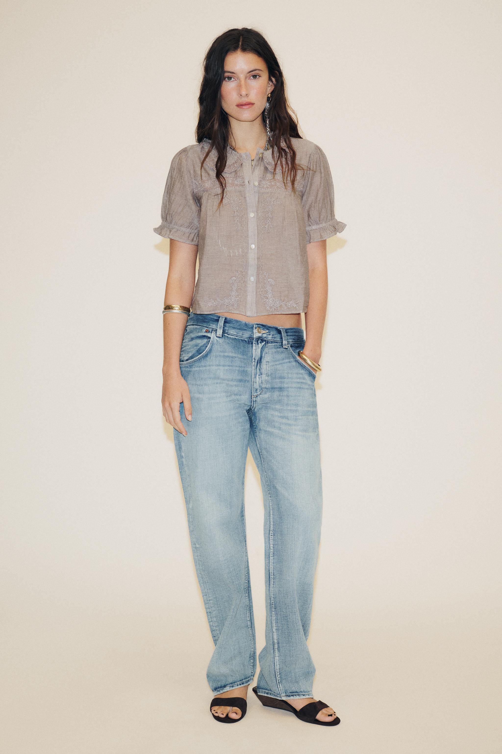 EMBROIDERED PETER PAN COLLAR SHIRT