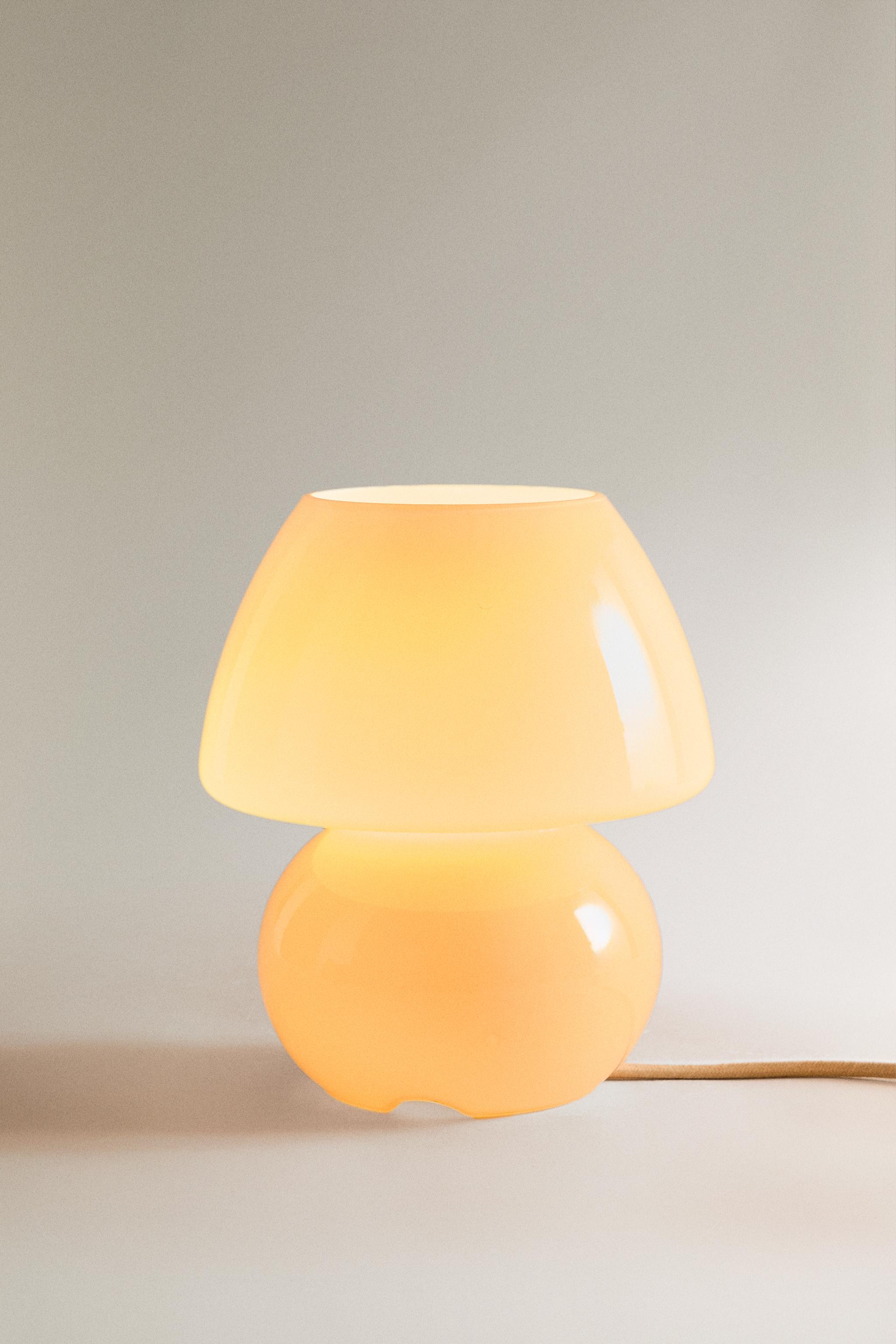 GLASS TABLE LAMP