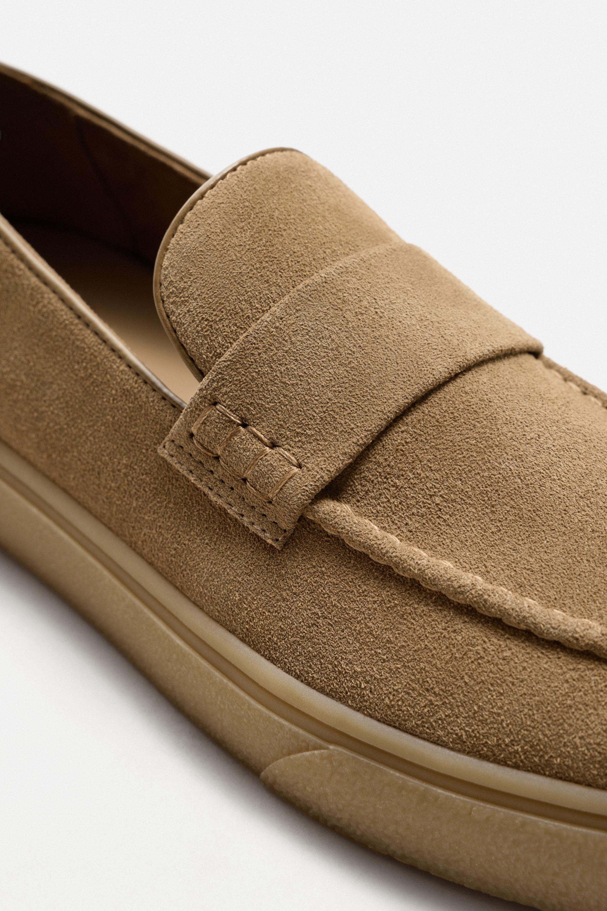 CASUAL LEATHER LOAFERS