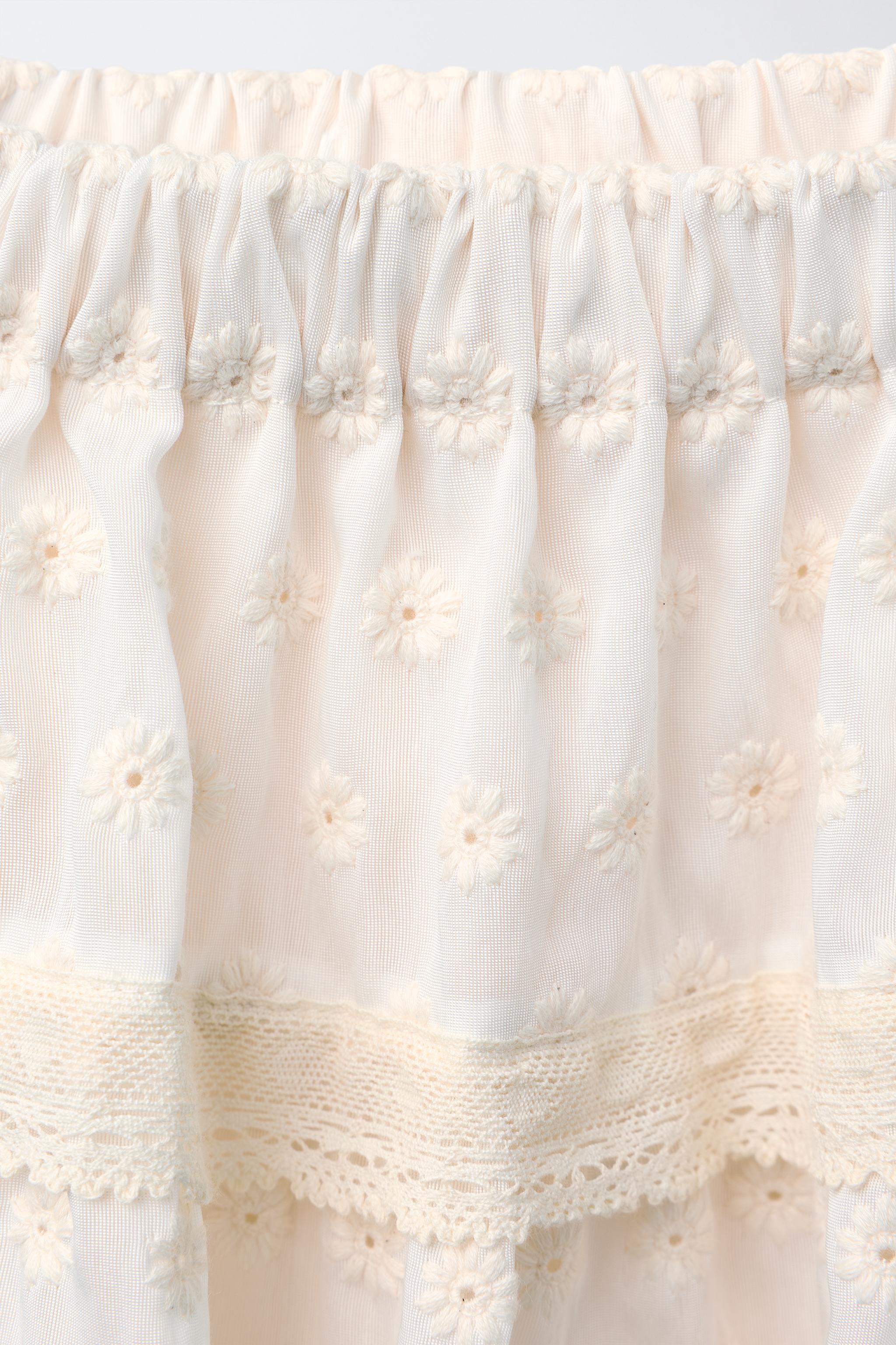 EMBROIDERED LACE SKIRT