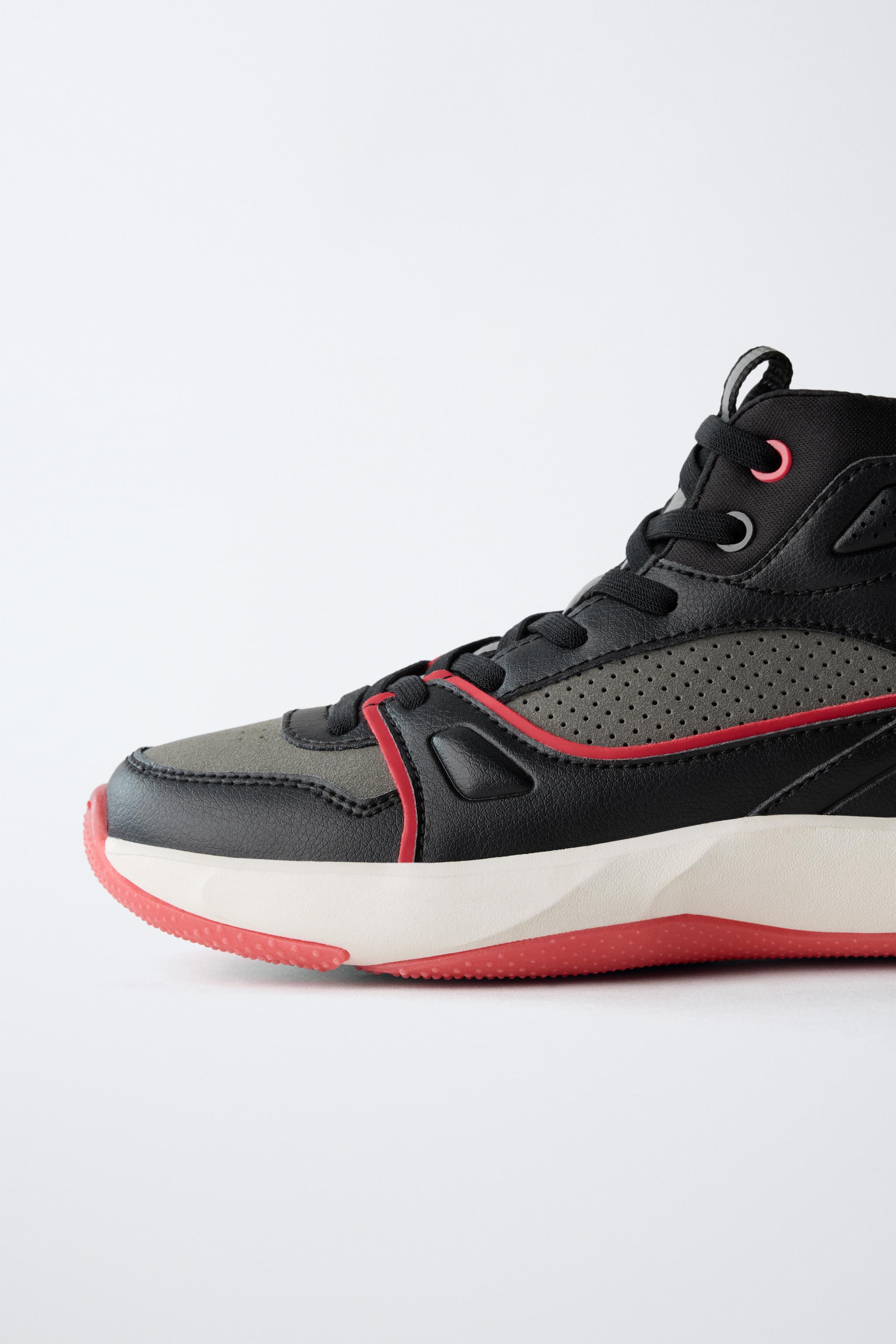 SPORTY HIGH TOP SNEAKERS