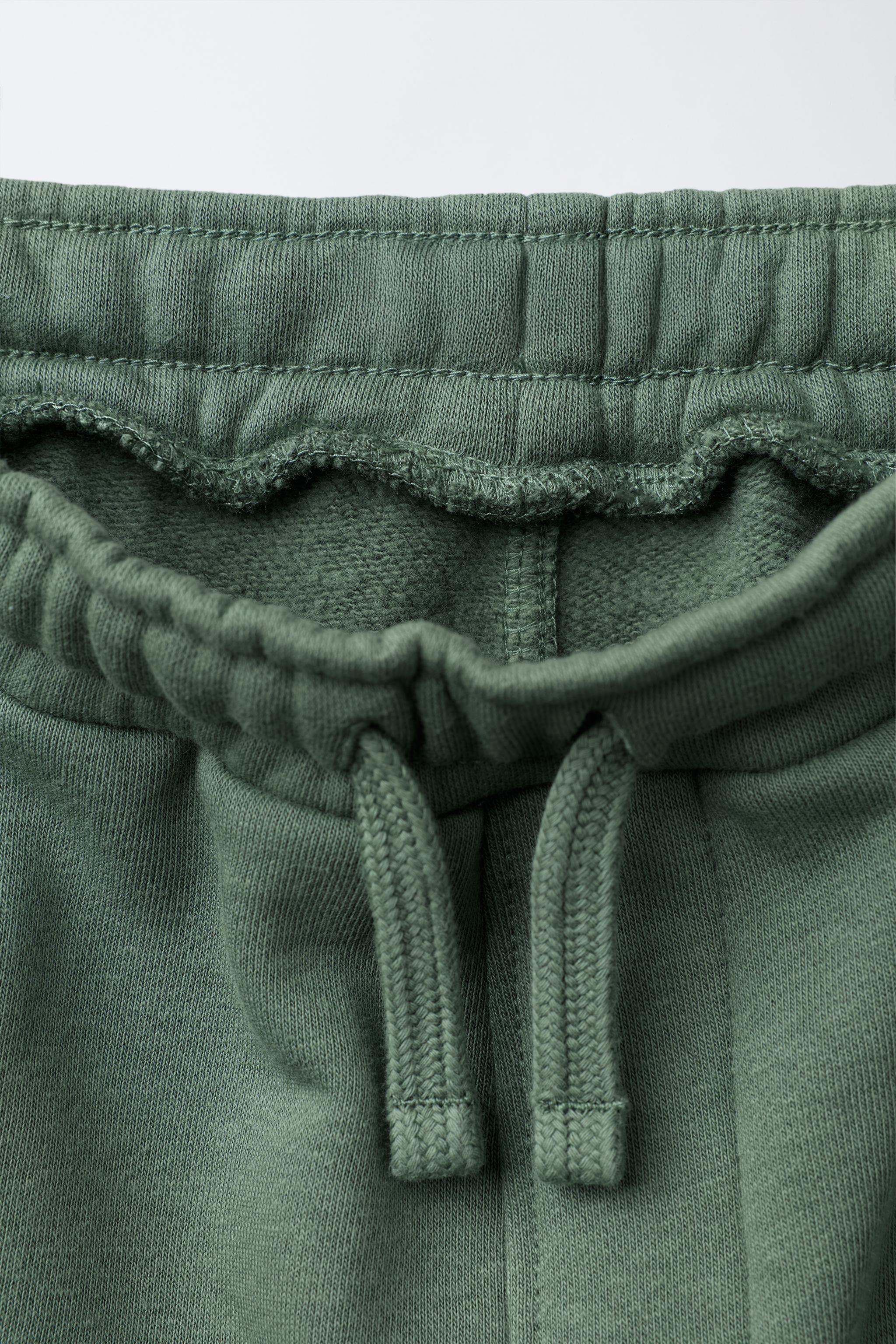 TEXT JOGGER PANTS AND SWEATSHIRT SET