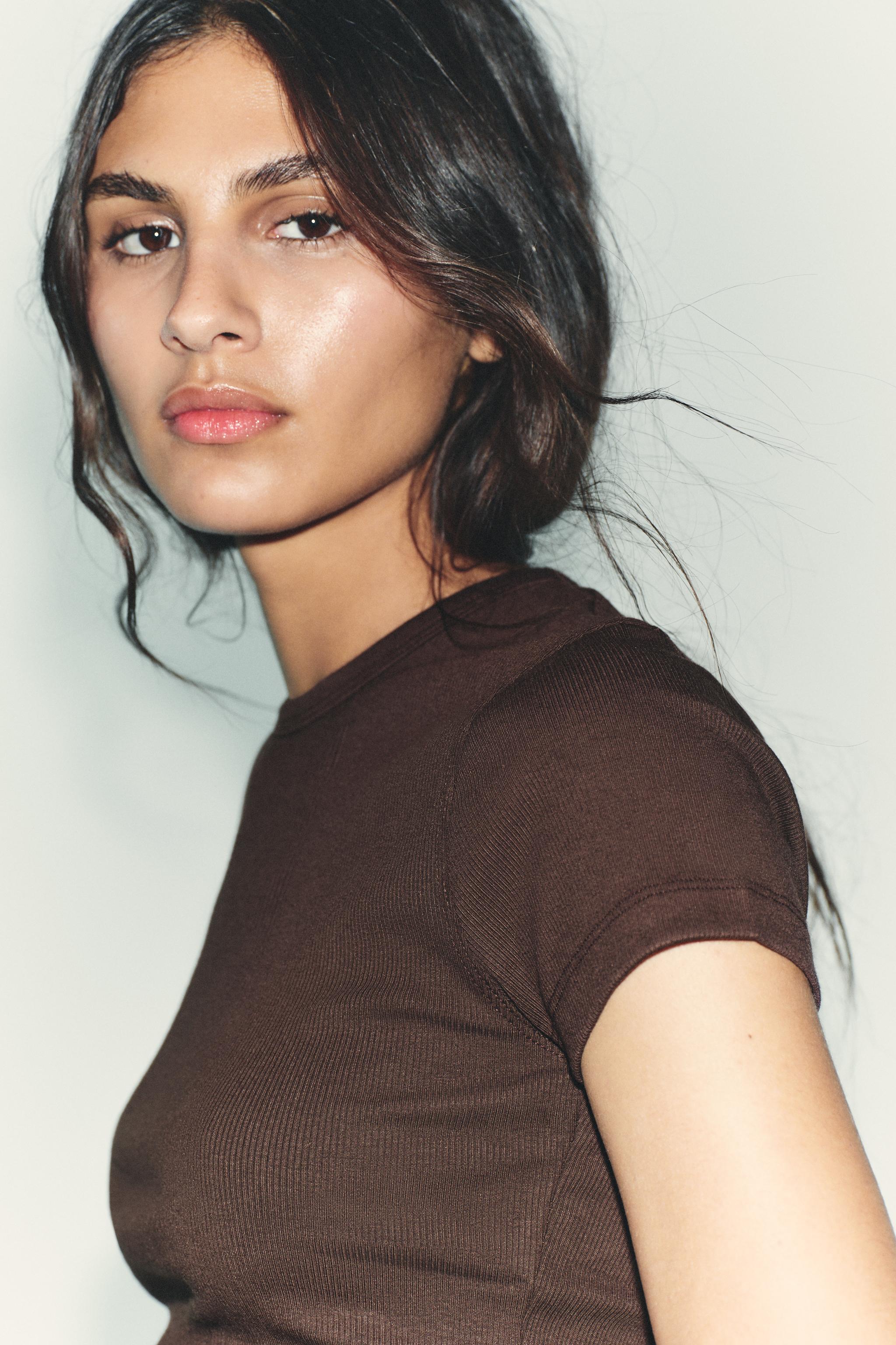 RIBBED SHORT SLEEVE T-SHIRT