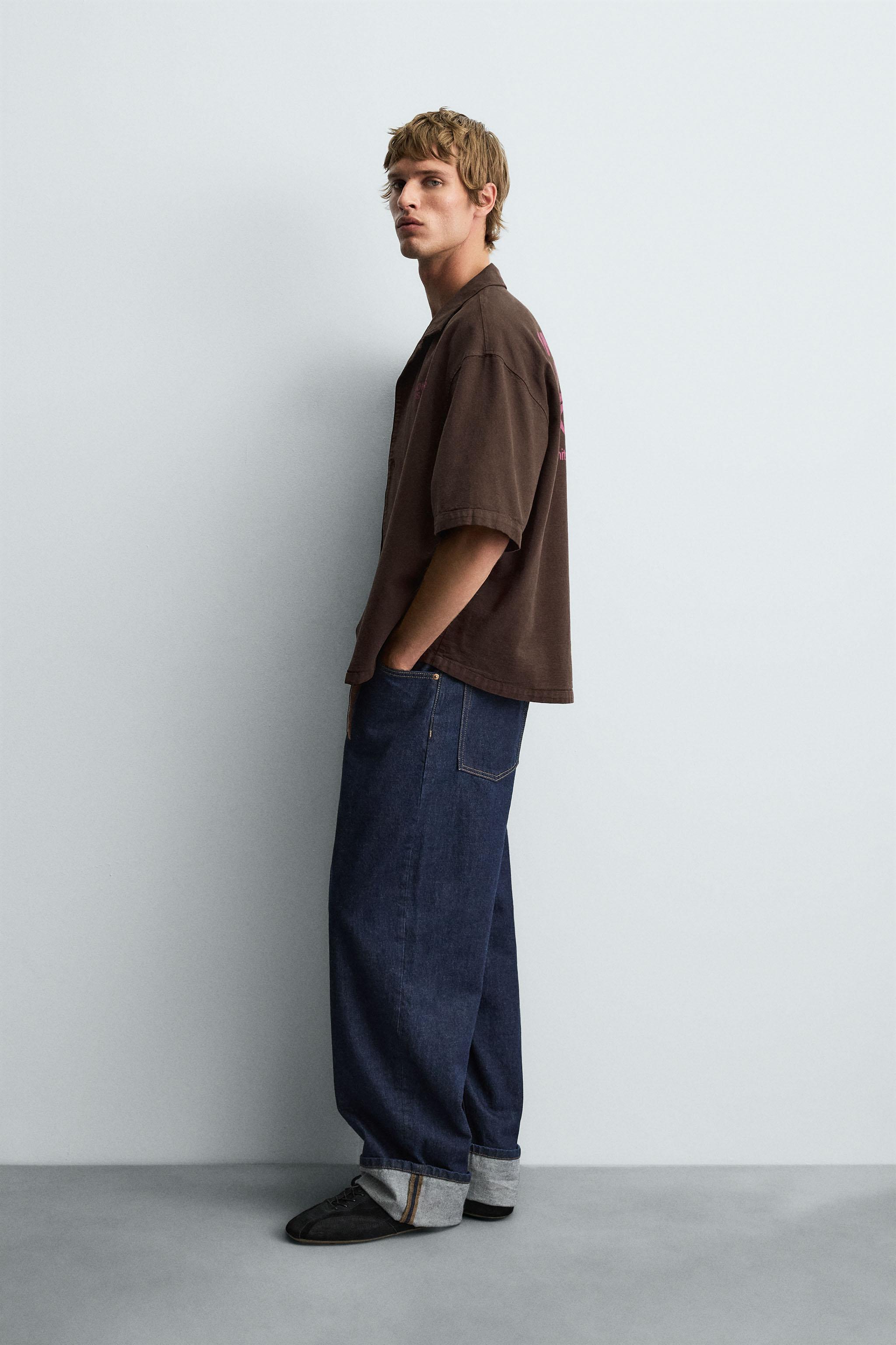 CONTRAST GRAPHIC PRINT SHIRT