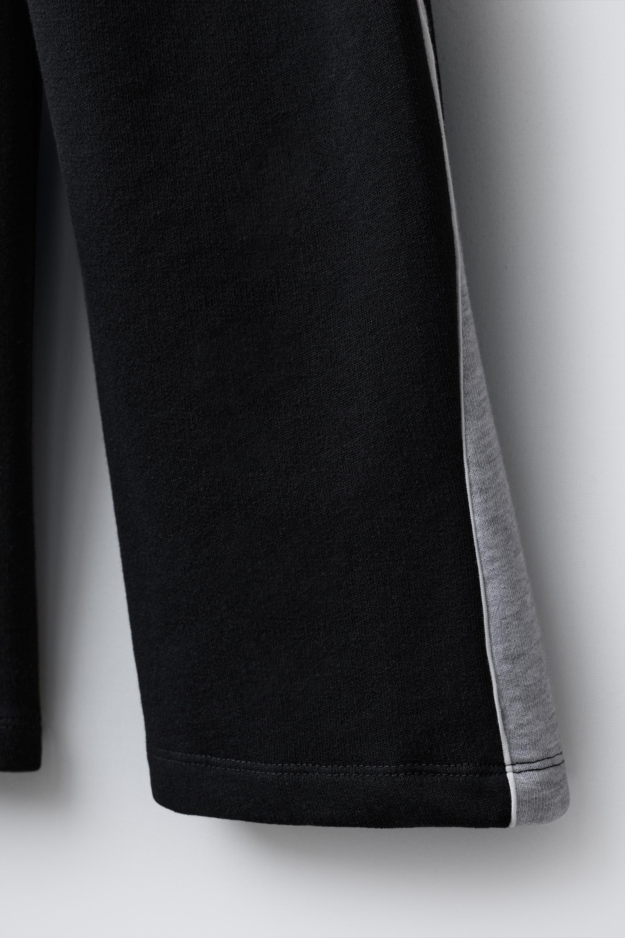 WIDE LEG EMBROIDERED BEAR PANTS