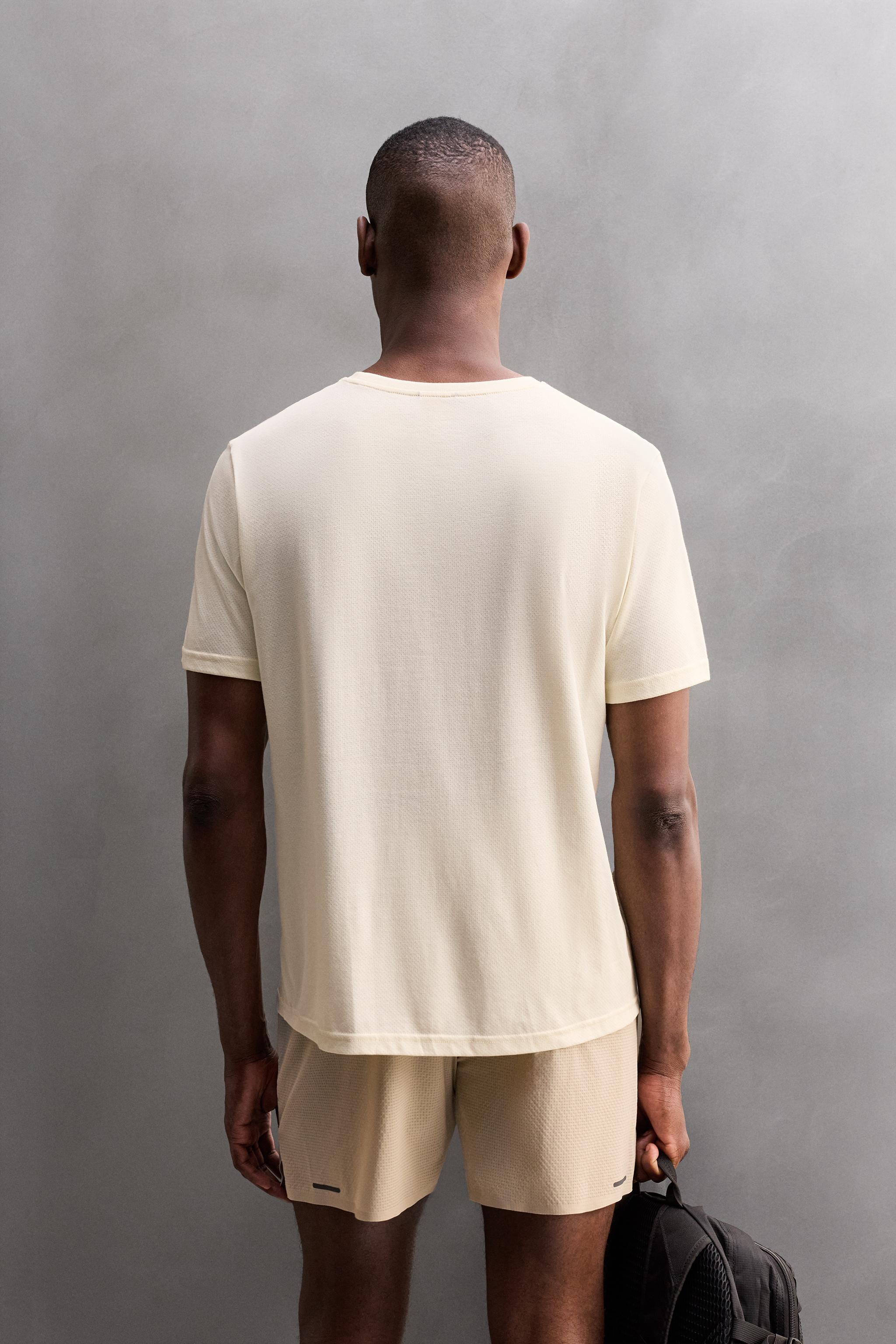 SOFT TEXTURED T-SHIRT