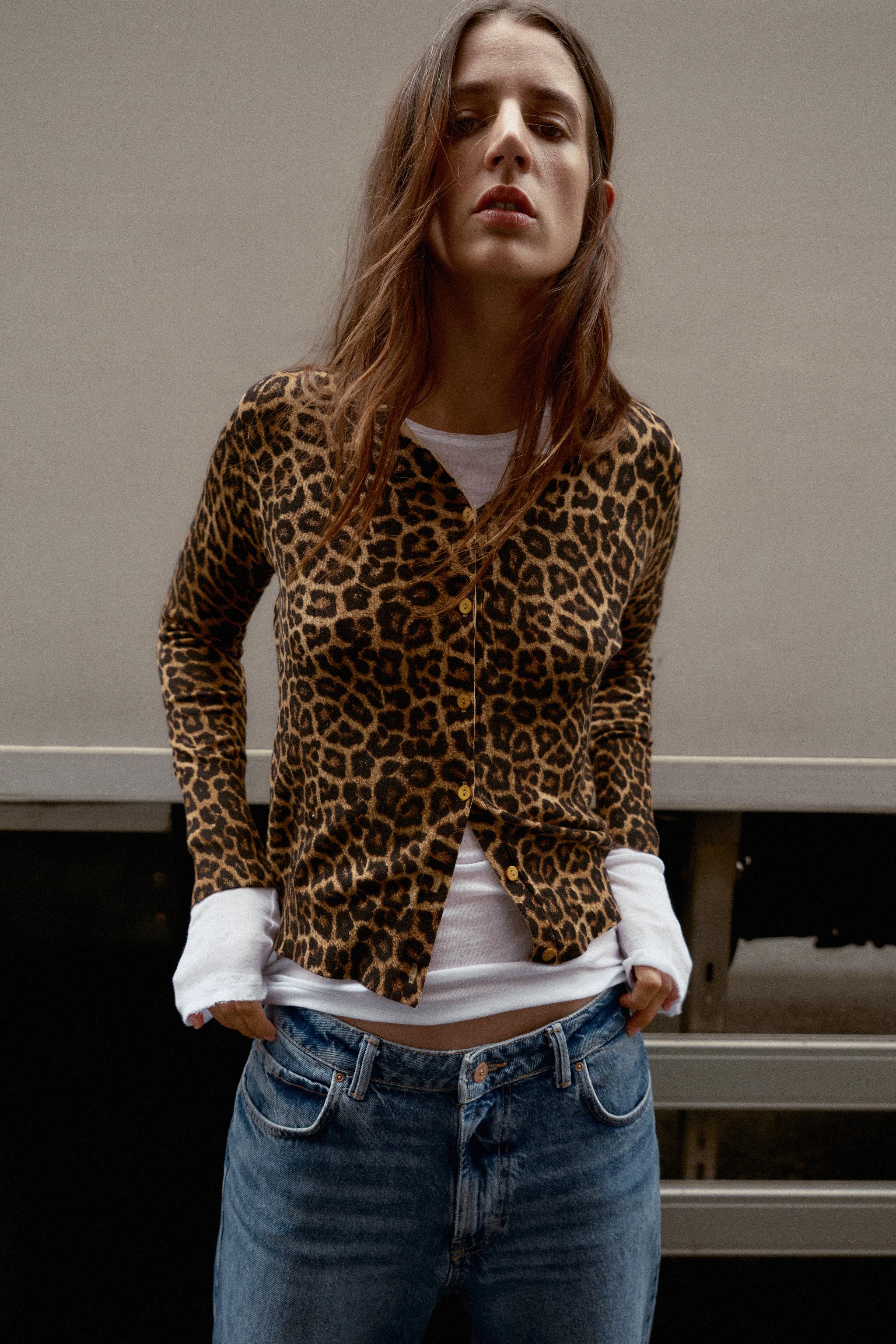 ANIMAL PRINT CARDIGAN
