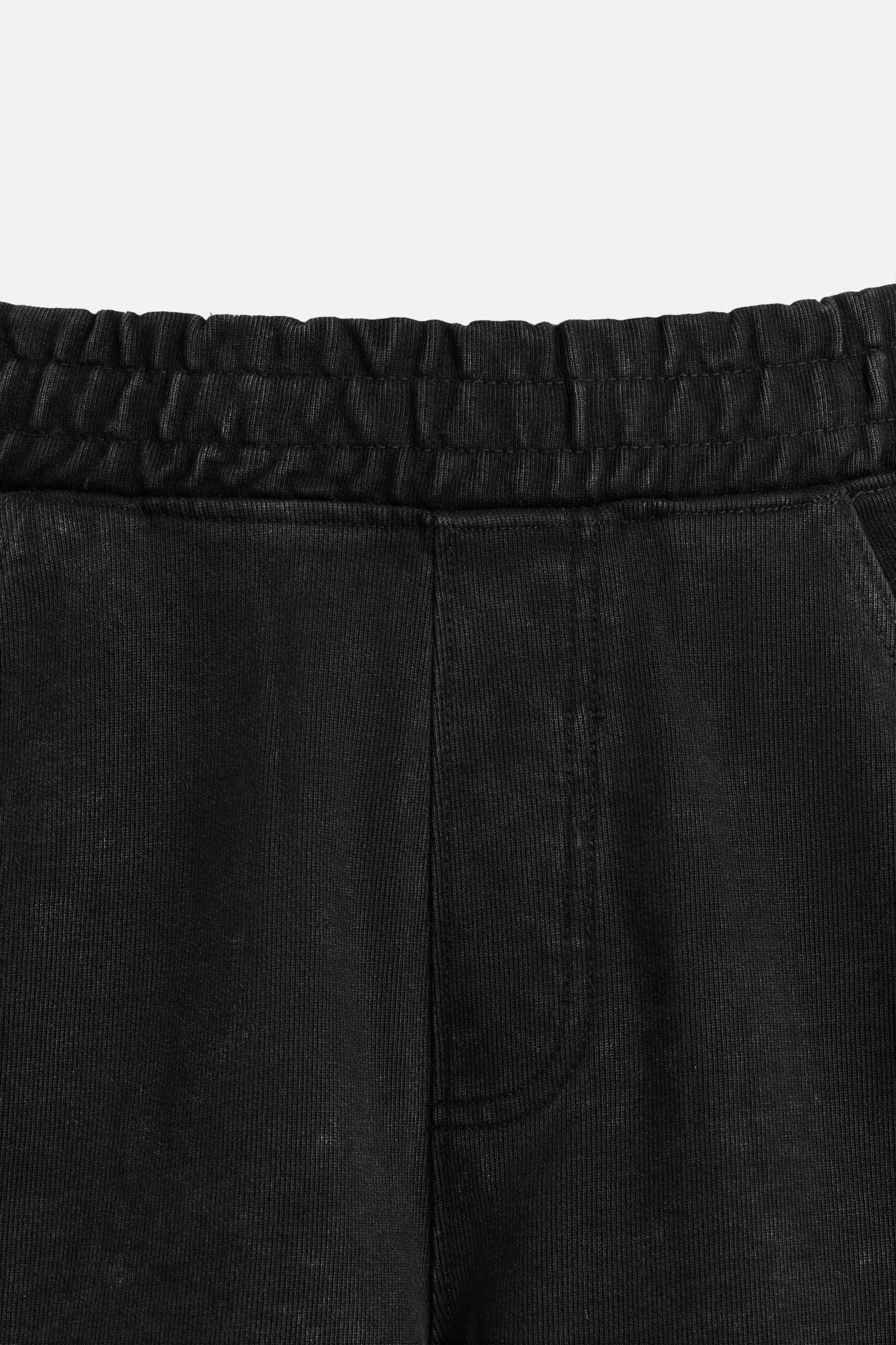 BAGGY FIT JOGGER SHORTS