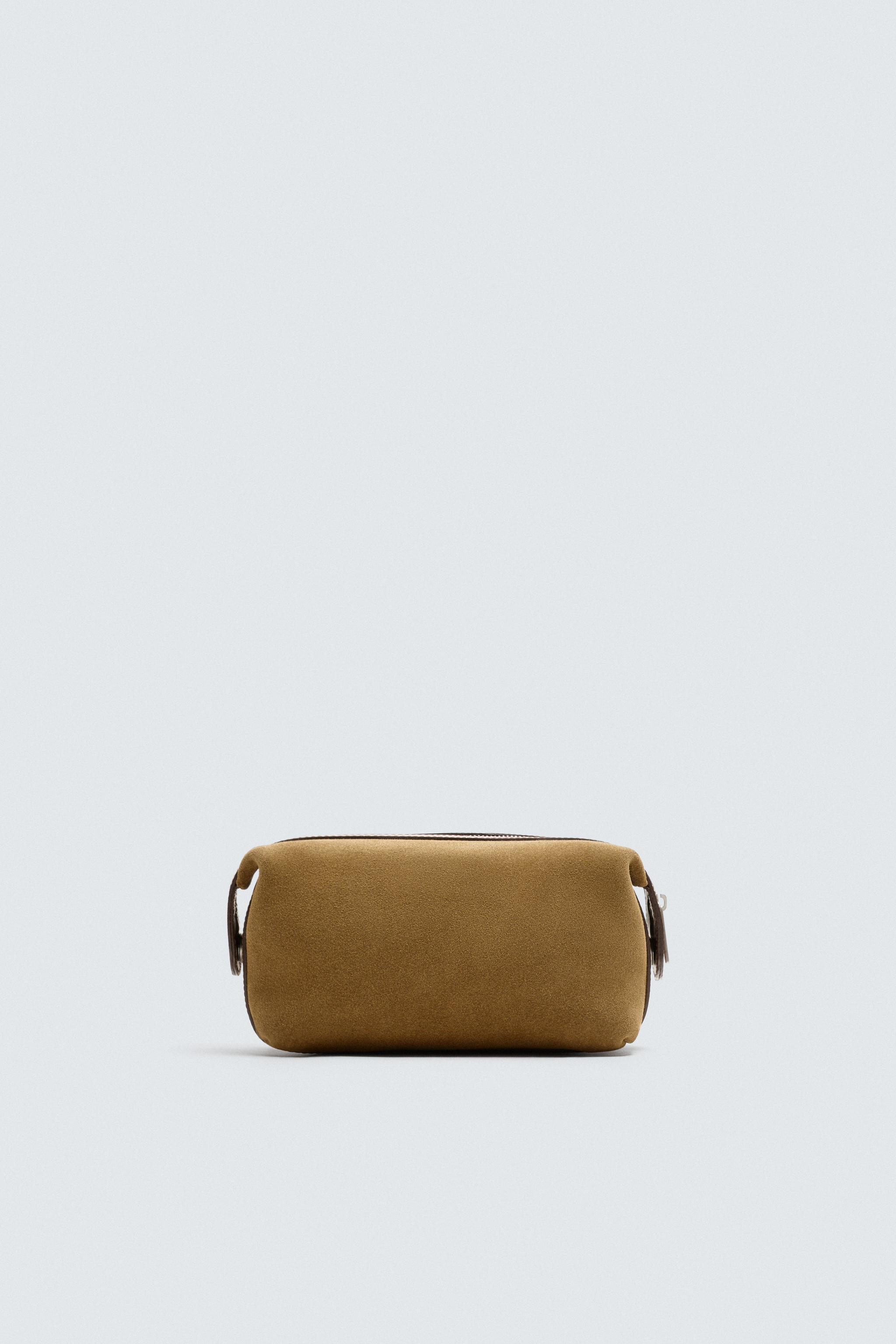 LEATHER TOILETRY BAG