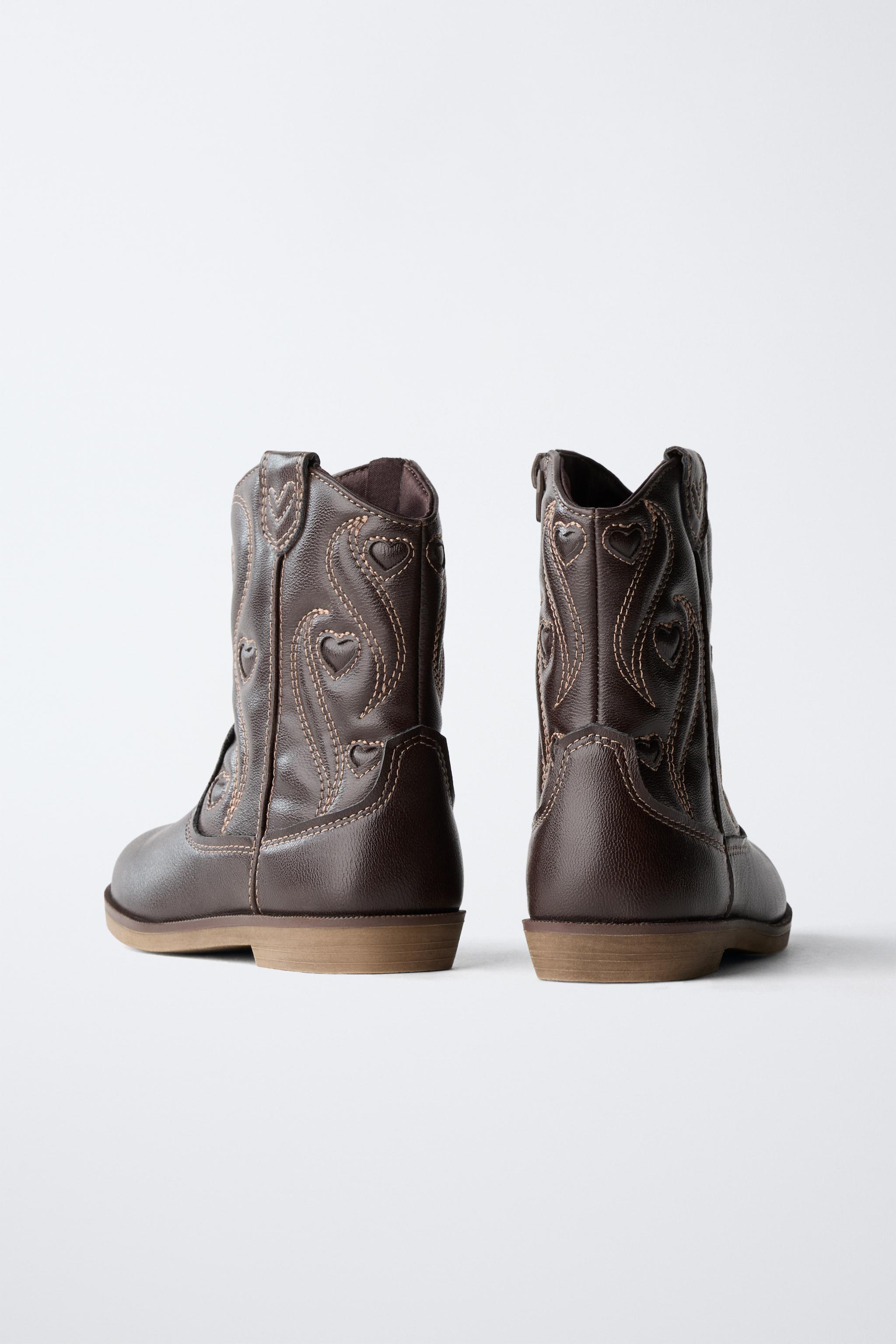 EMBROIDERED COWBOY BOOTS