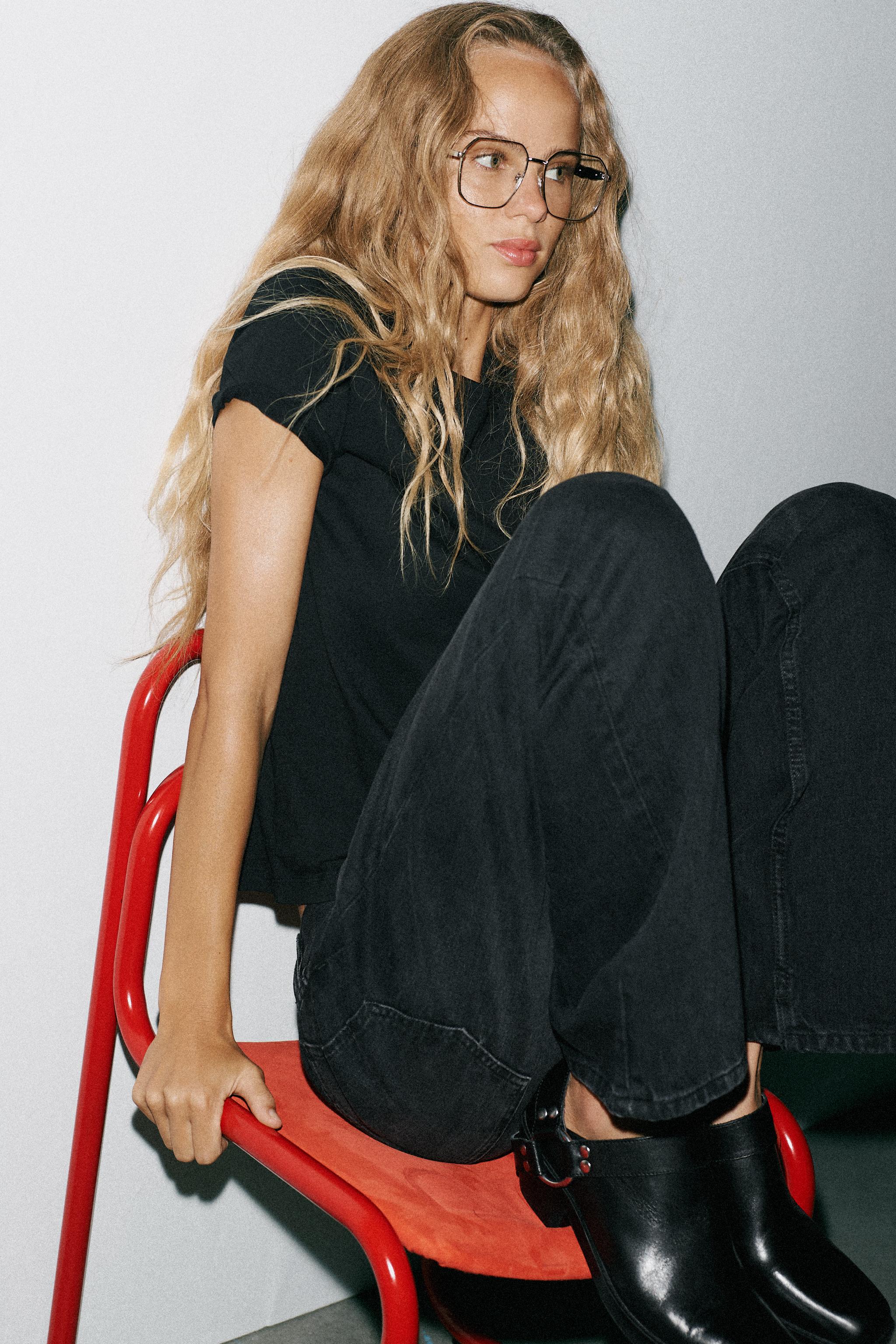 TRF LOW RISE STRAIGHT JEANS