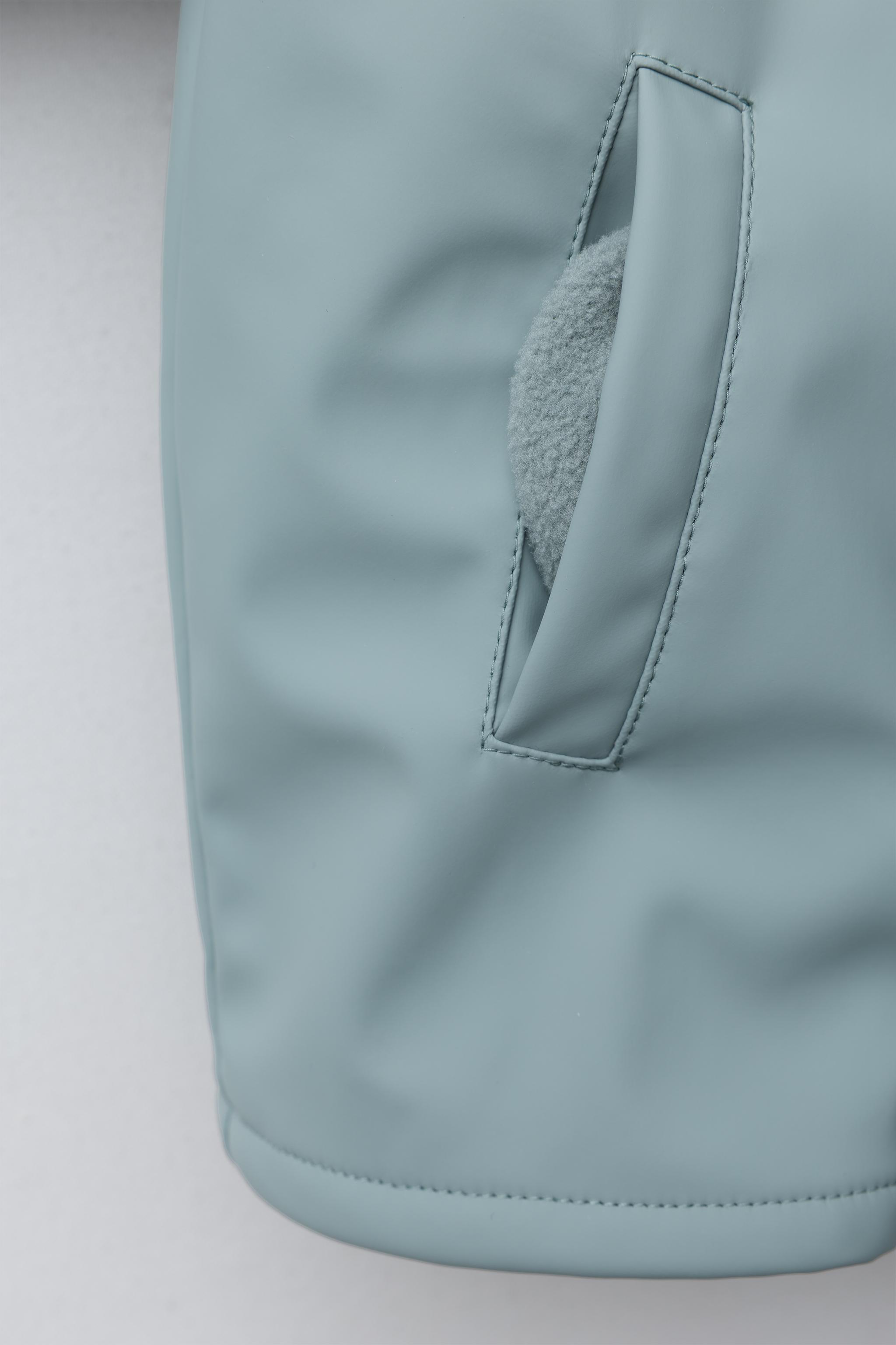 RUBBERIZED WATER REPELLENT JACKET