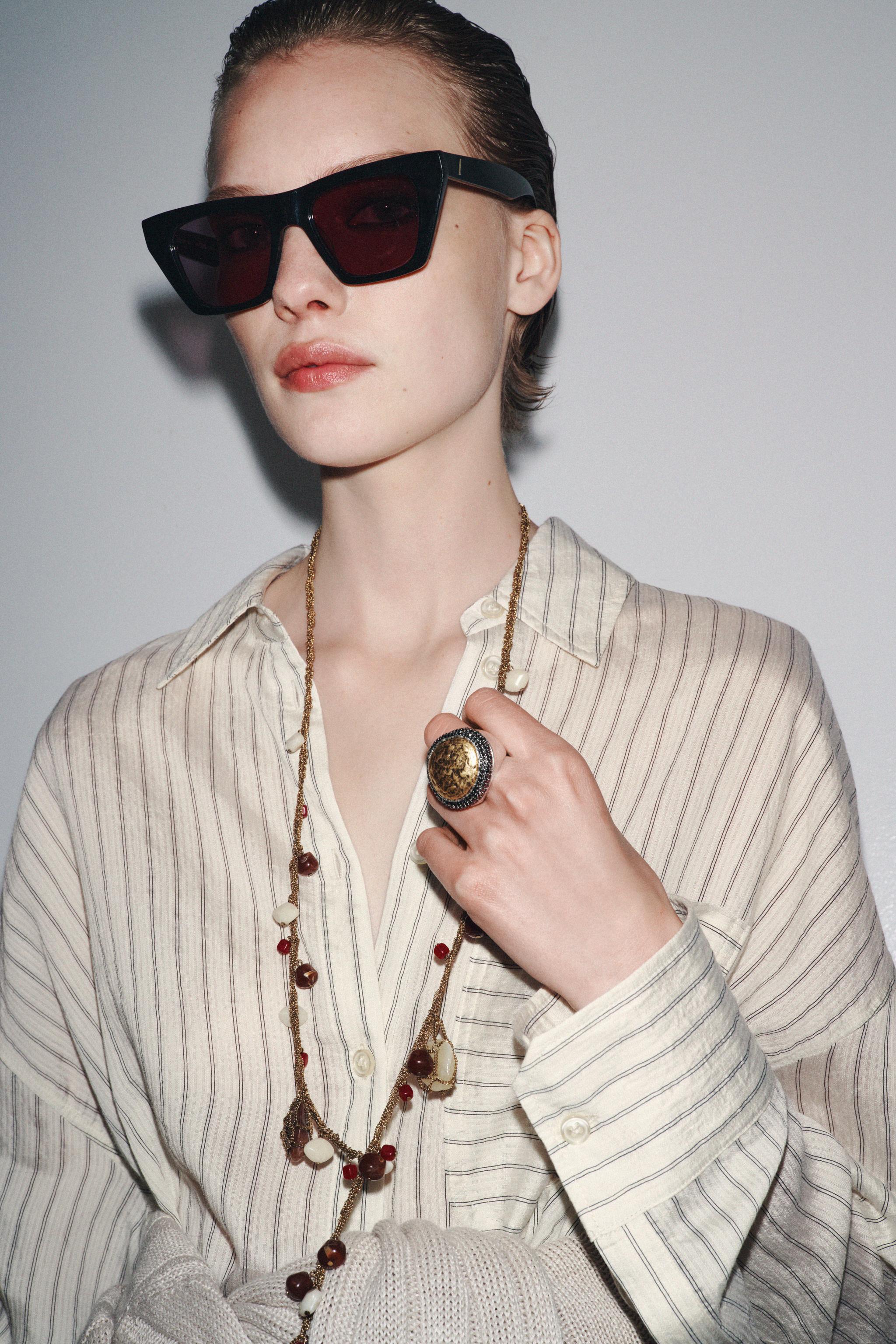 CHAIN AND STONE NECKLACE