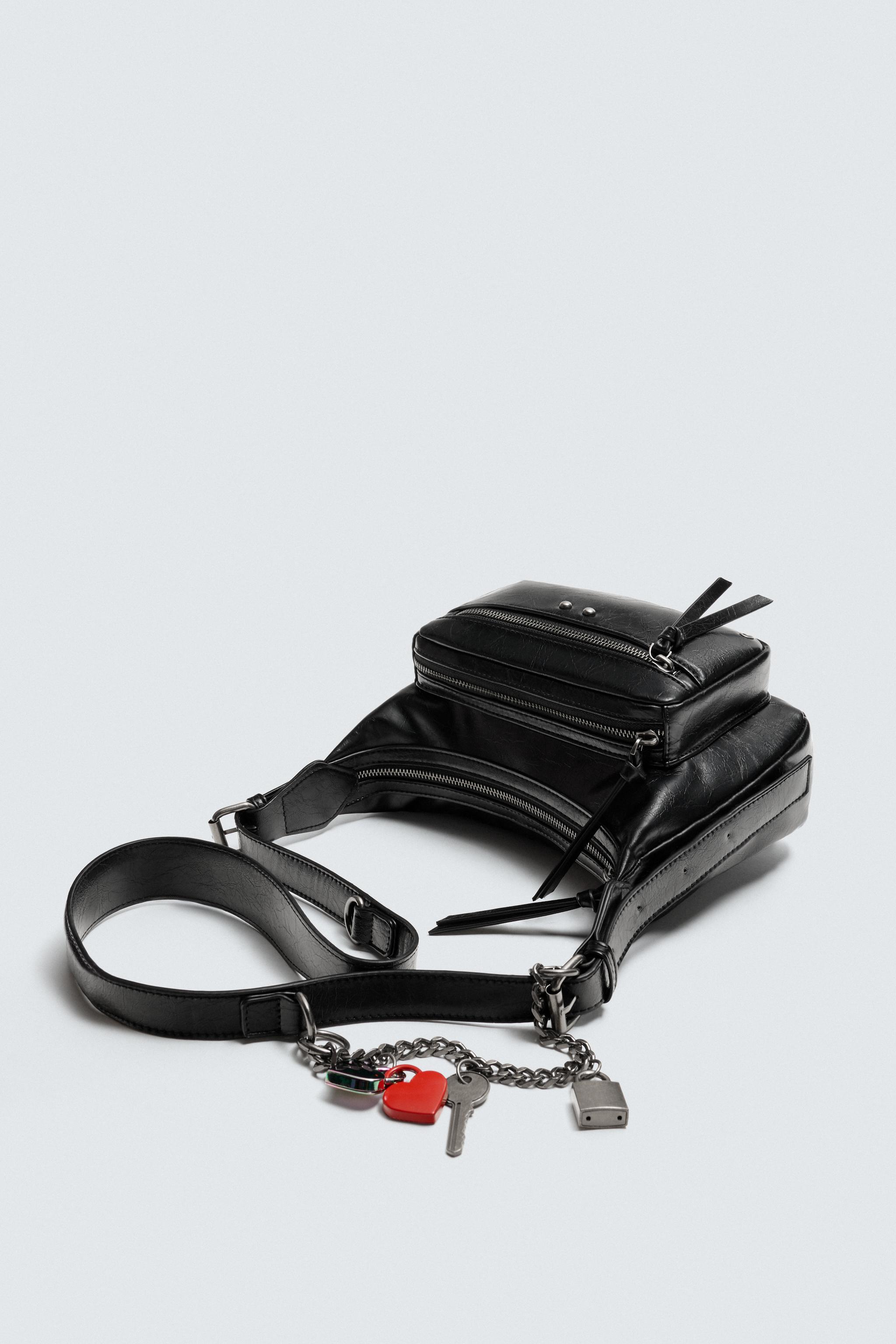 CHAIN CROSSBODY BAG