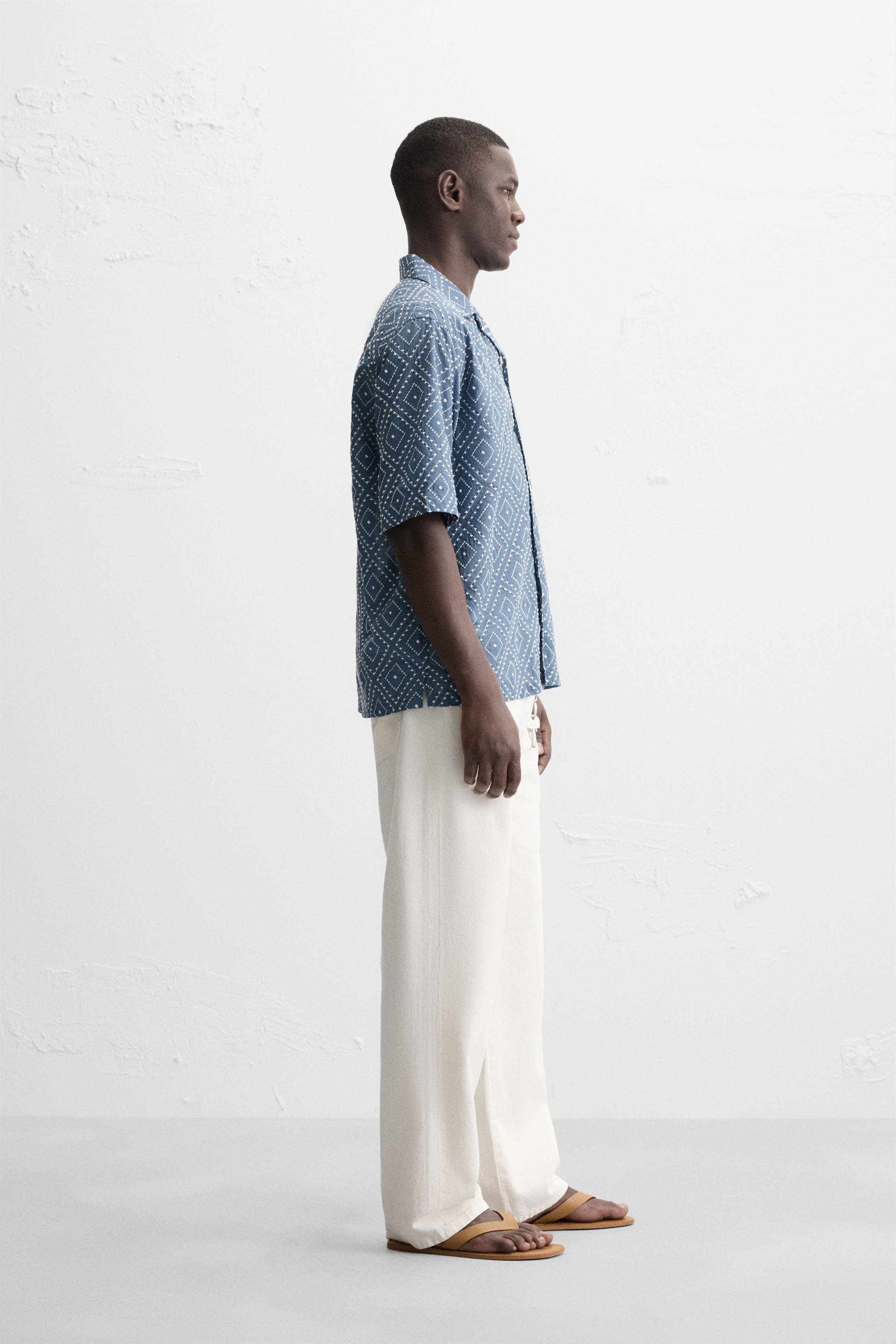 CONTRAST EMBROIDERY SHIRT