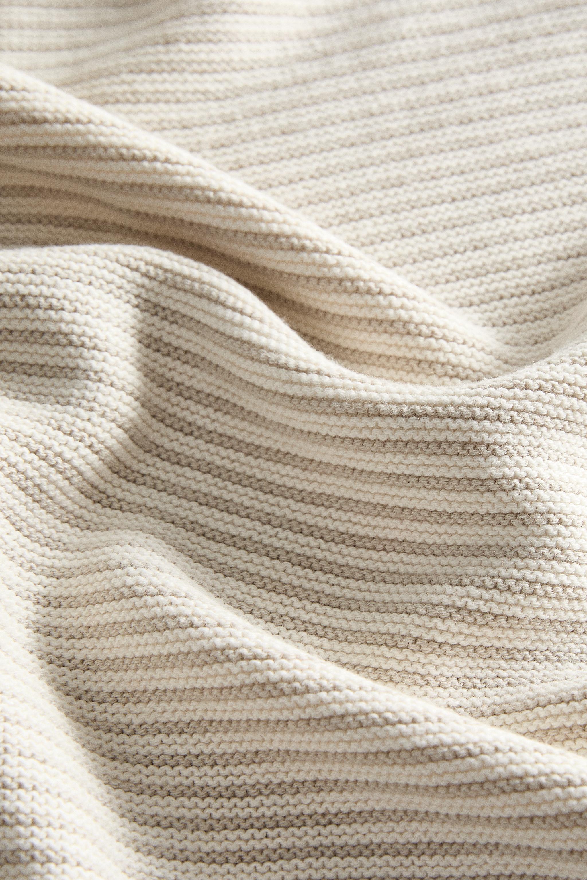 CHILDREN'S STRIPED BLANKET