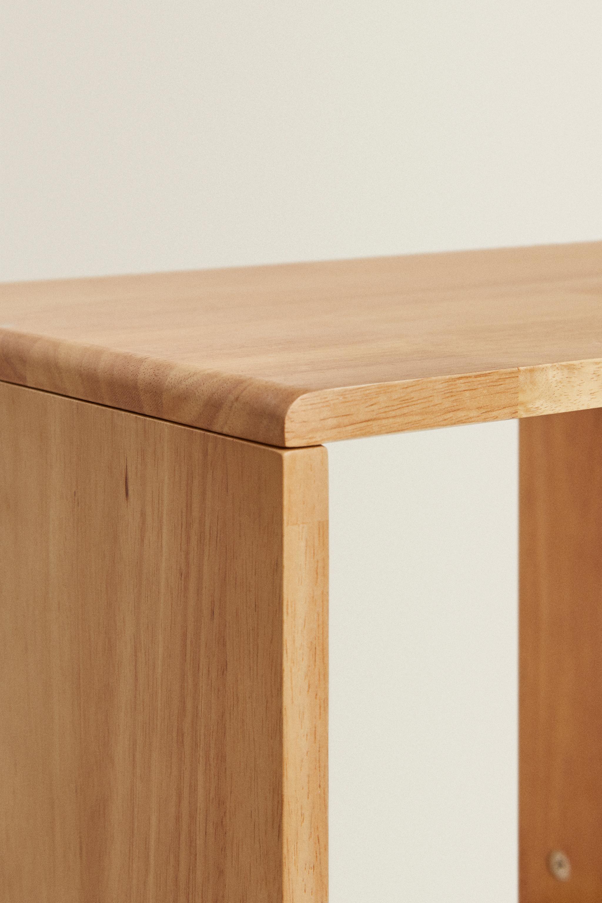 WOOD STORAGE SIDEBOARD