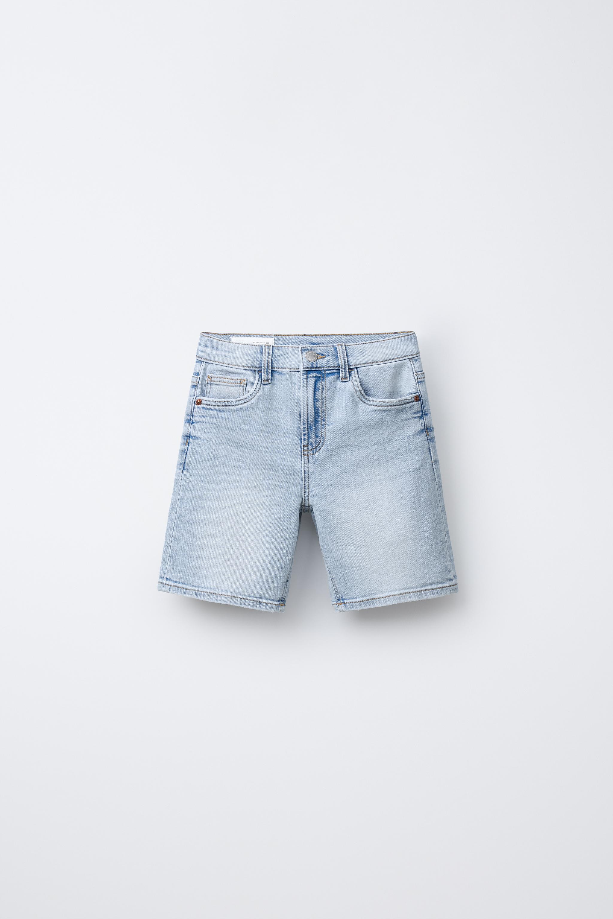 STRAIGHT DENIM SHORTS