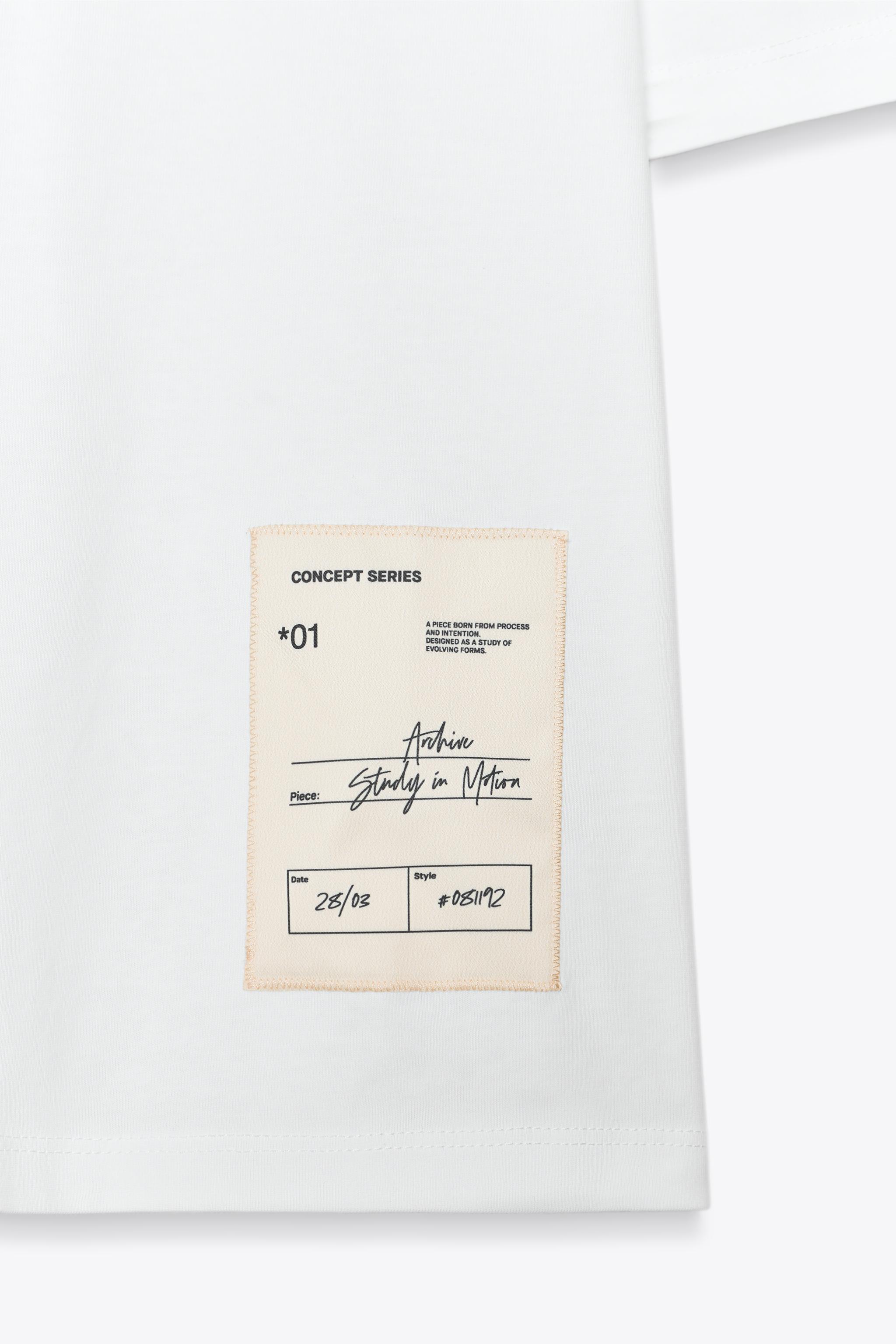 REGULAR FIT LABEL T-SHIRT