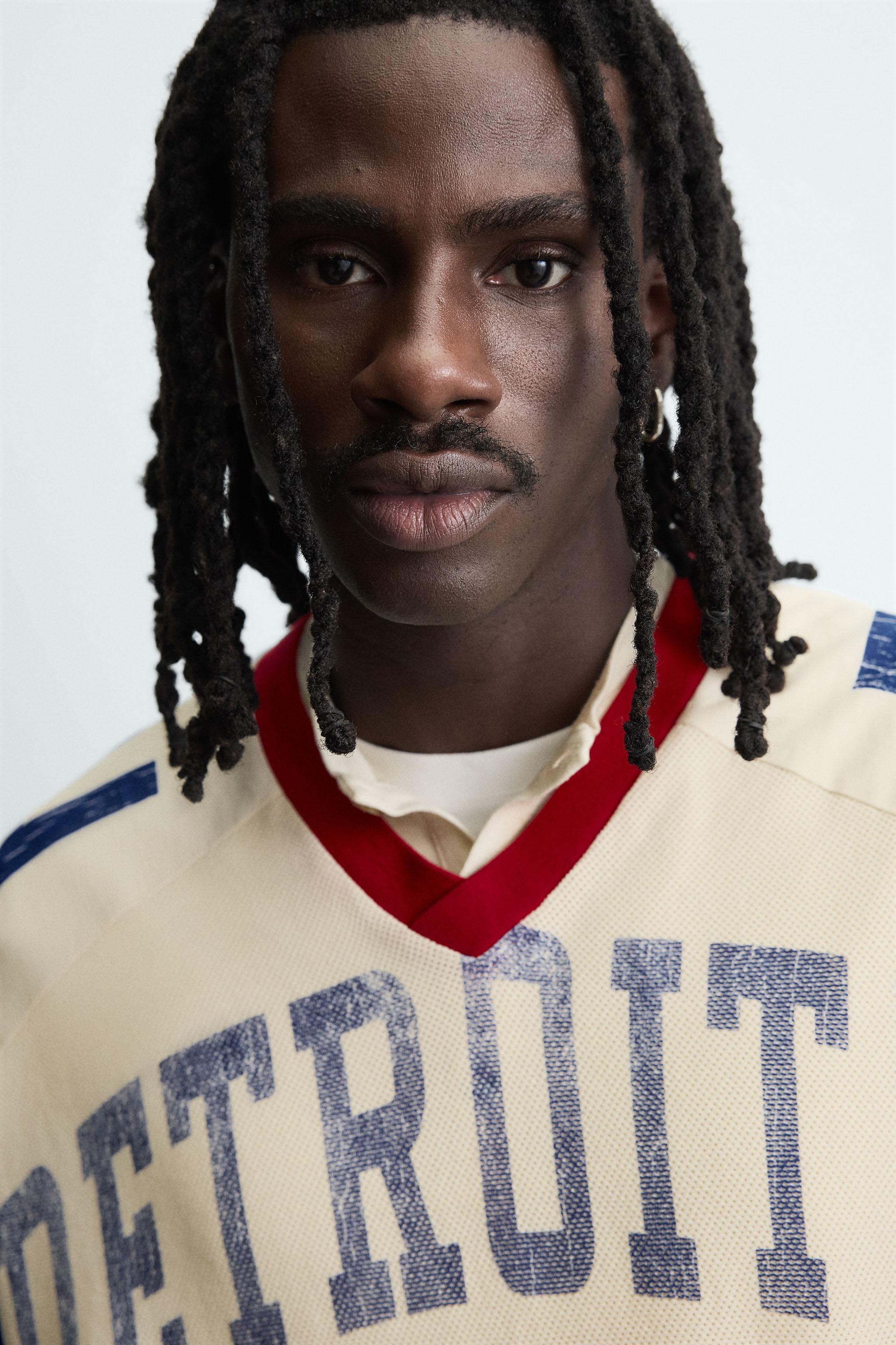 RETRO VARSITY T-SHIRT