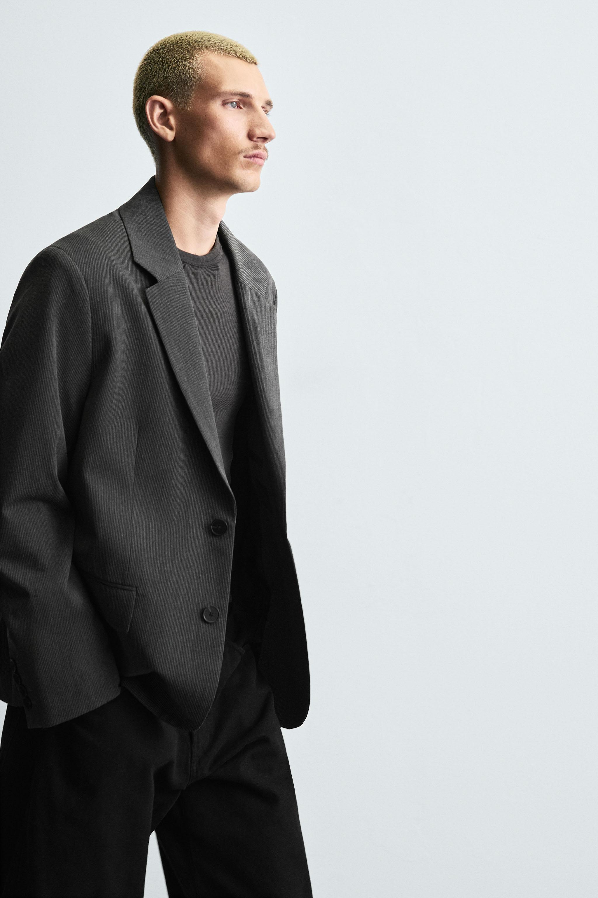 STRIPED OVERSIZED FIT BLAZER