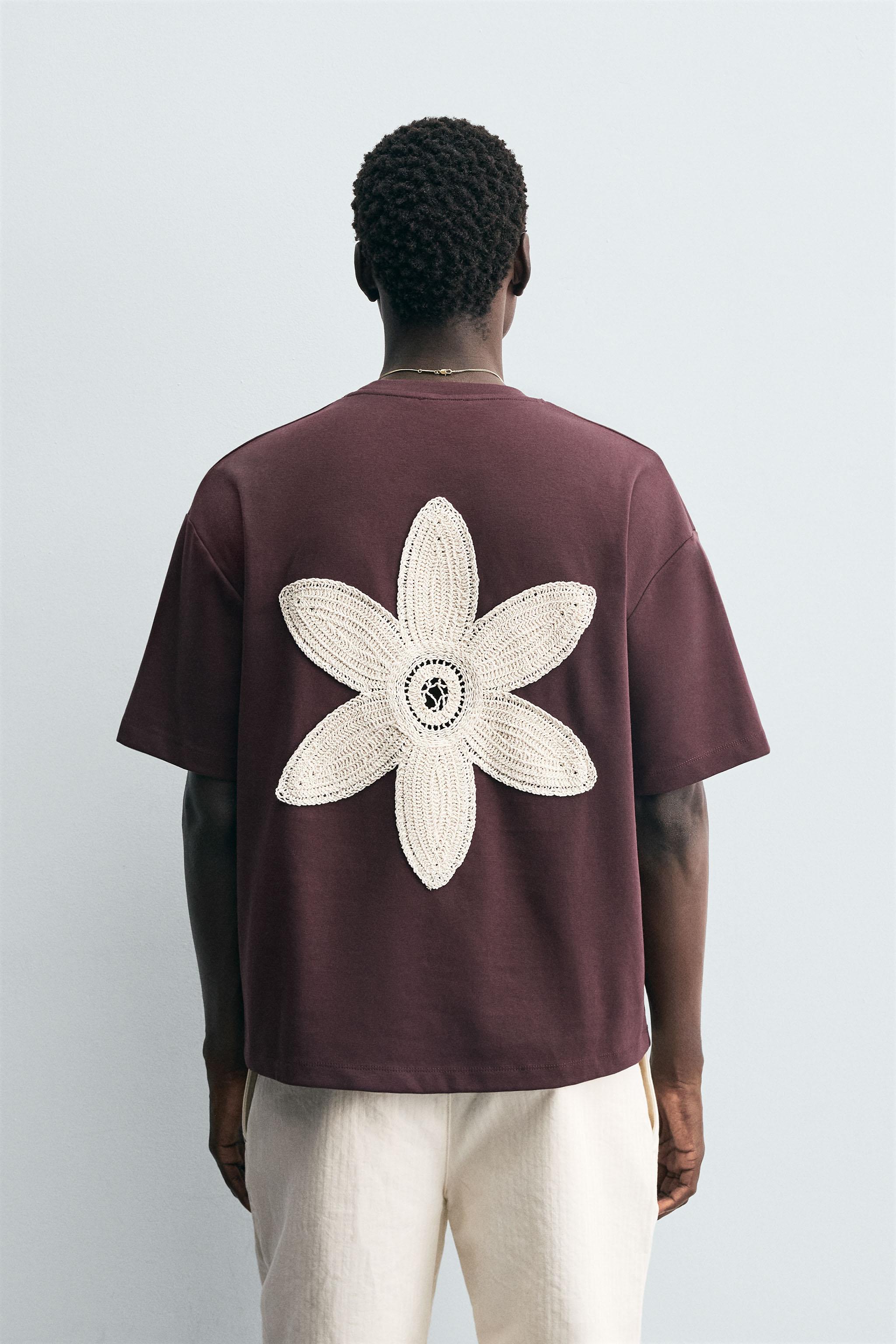 FLORAL EMBROIDERY T-SHIRT