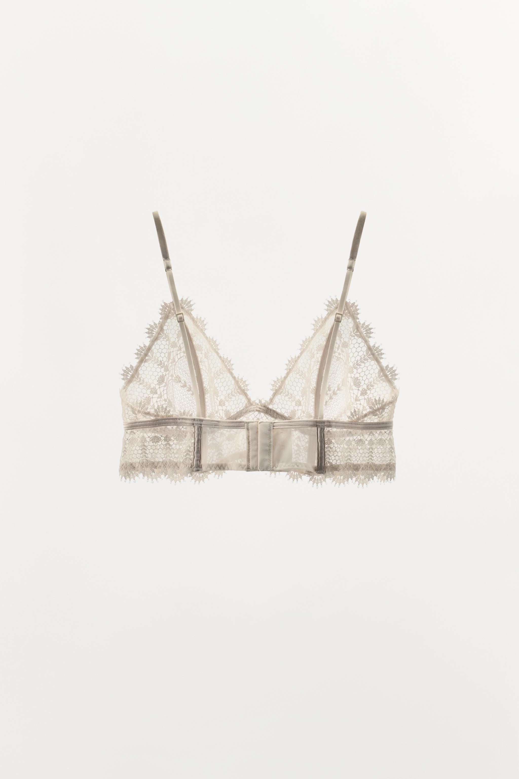 GUIPURE LACE TRIM TRIANGLE BRALETTE