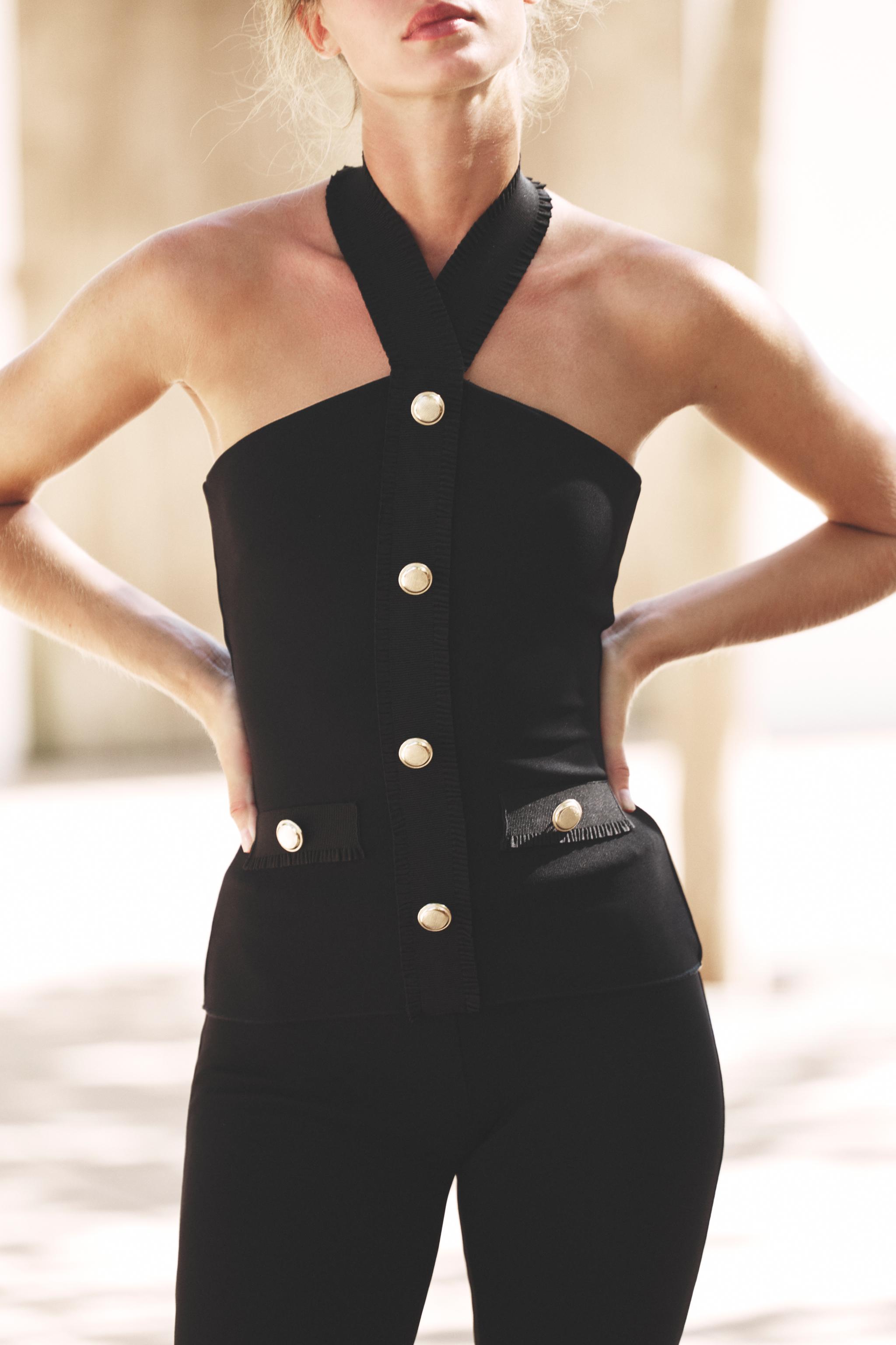 STRETCH CONTOURING HALTER TOP