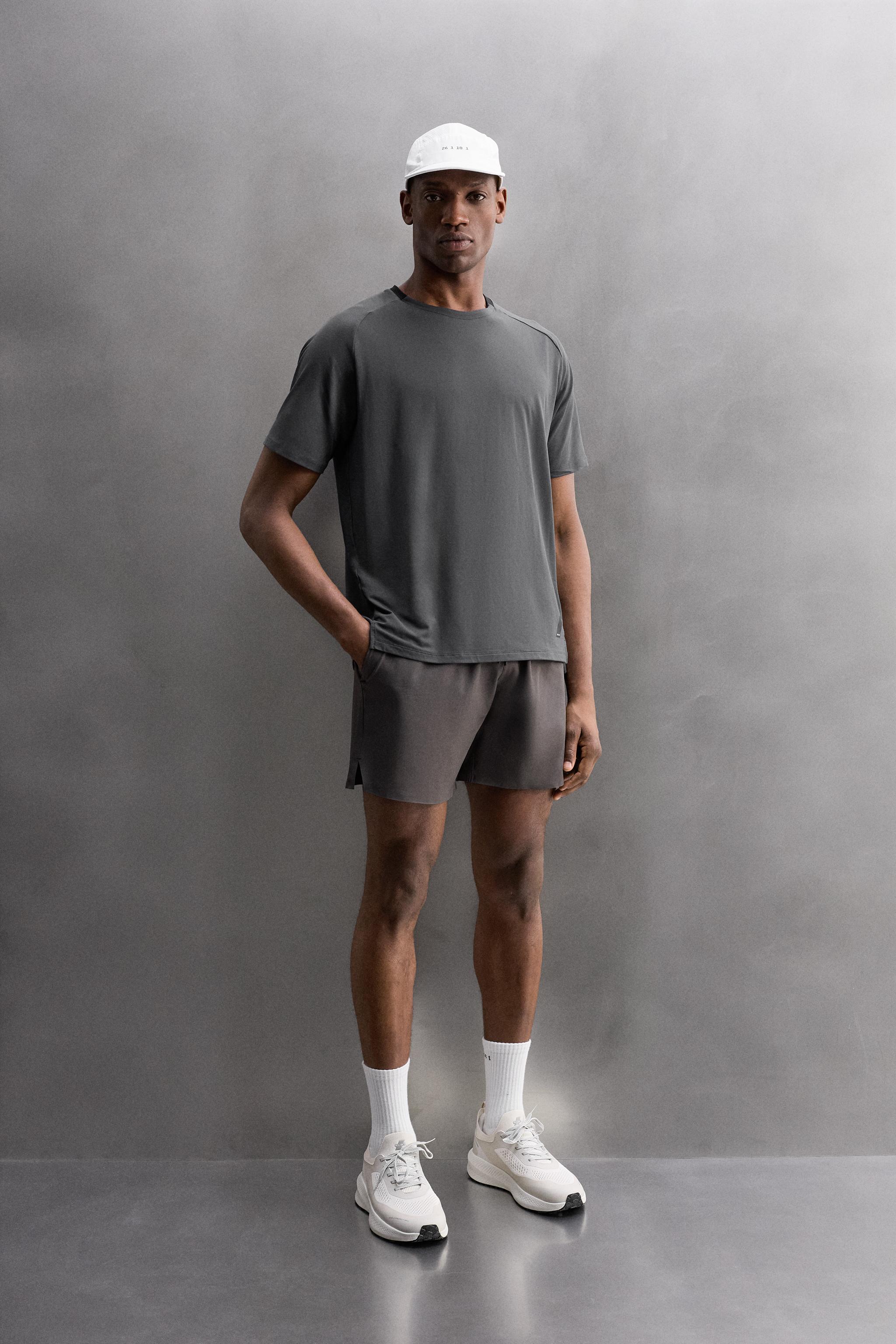 TEXTURED TRAINING T-SHIRT