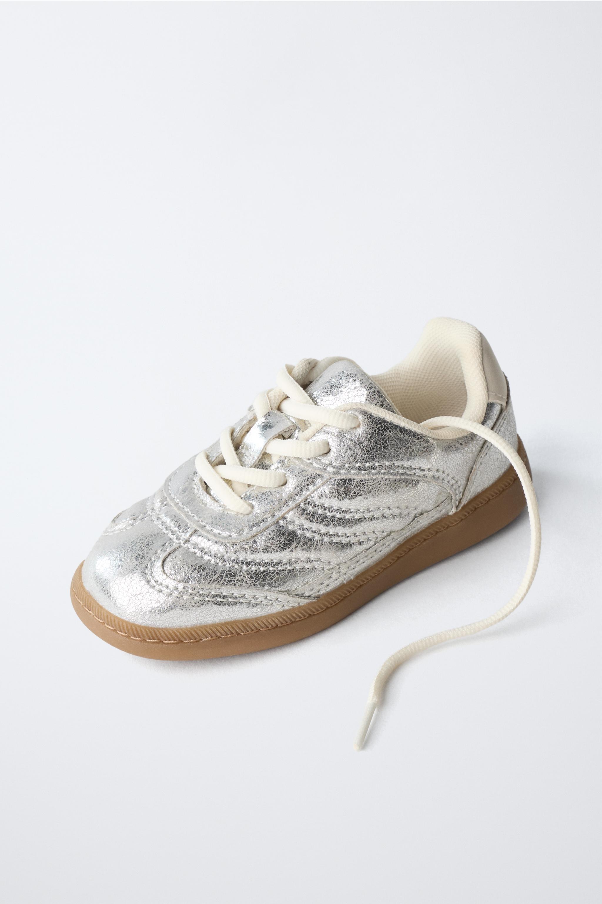 METALLIC SNEAKERS