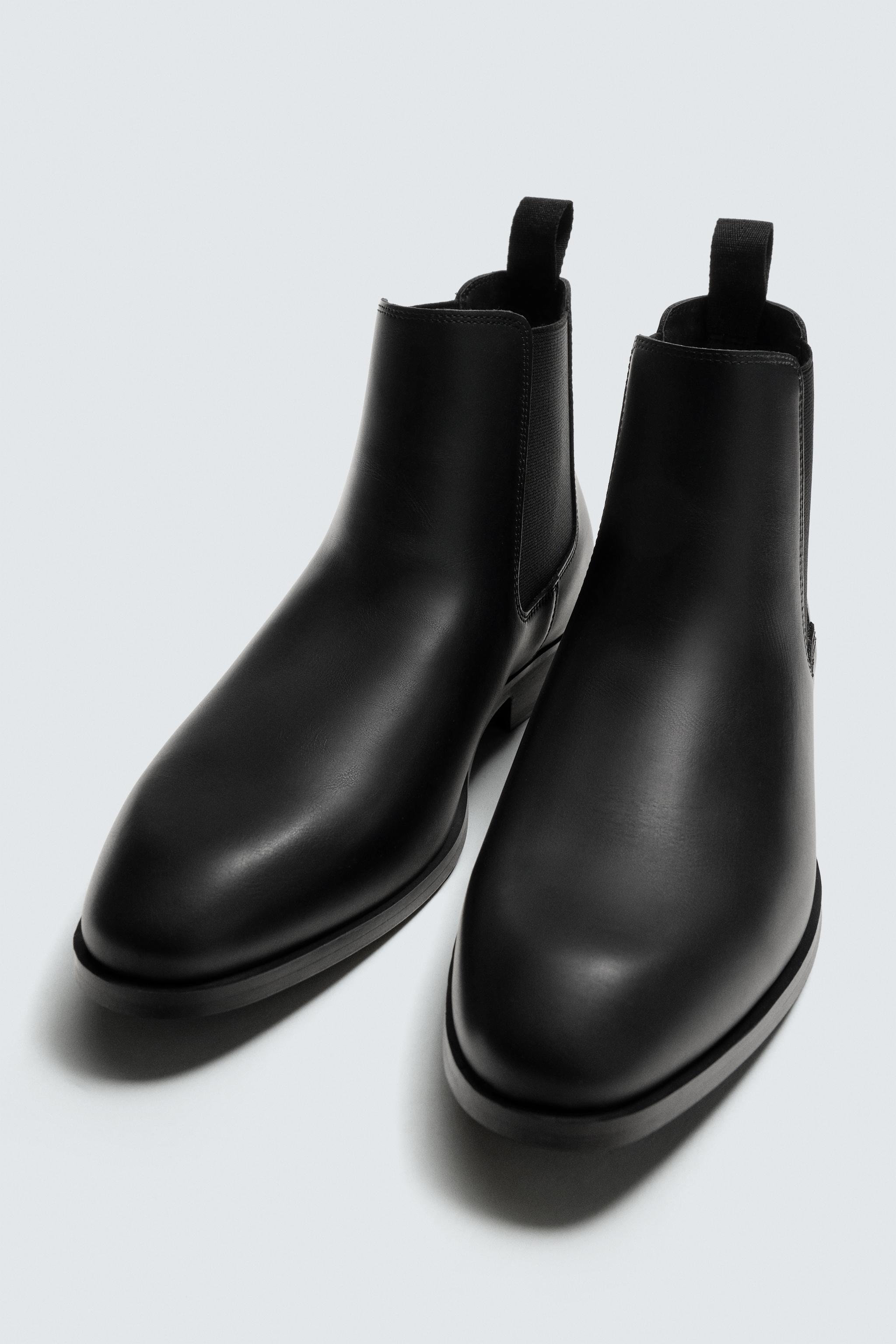 POINTED CHELSEA BOOTS