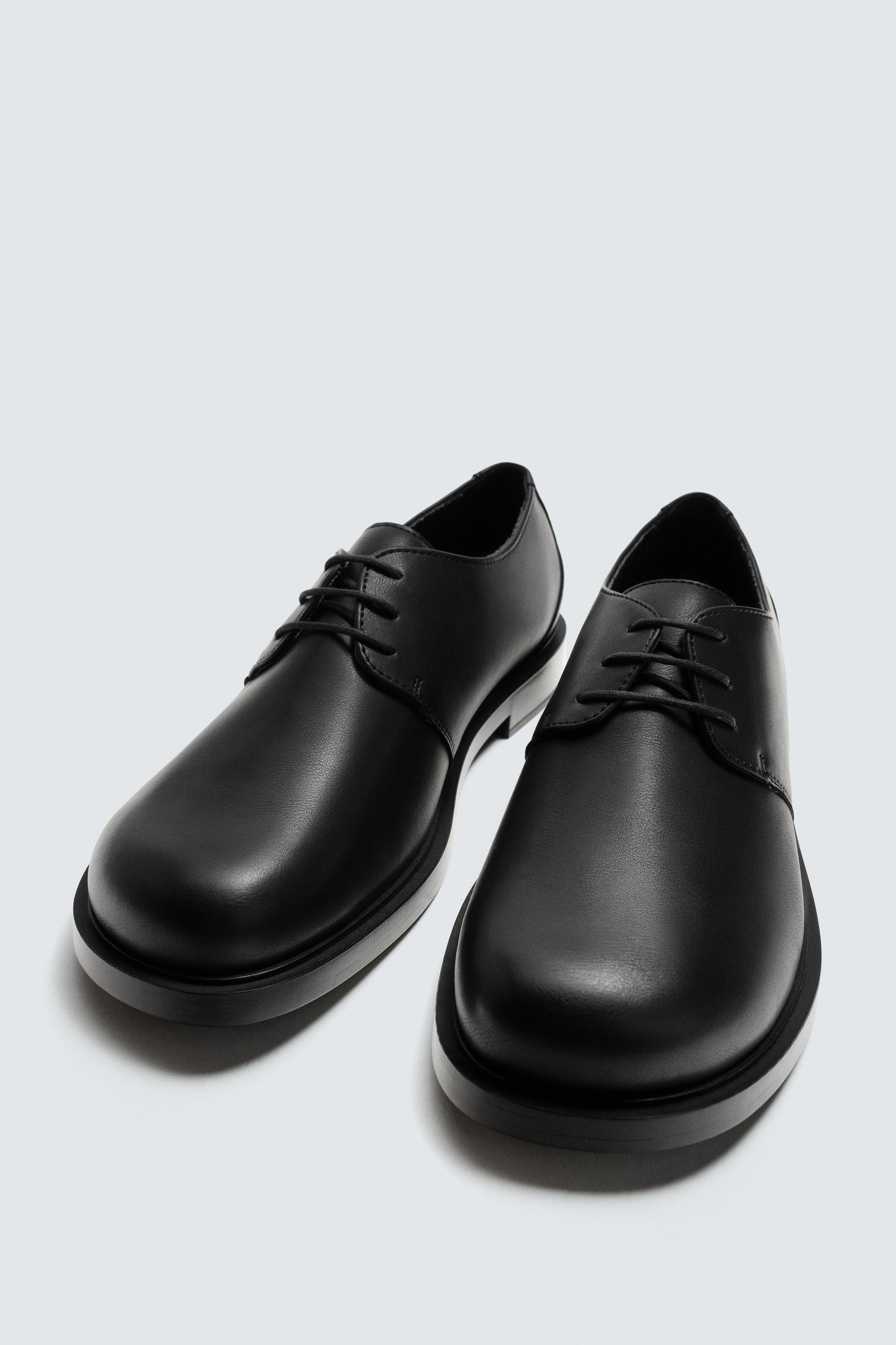 DRESS SHOES