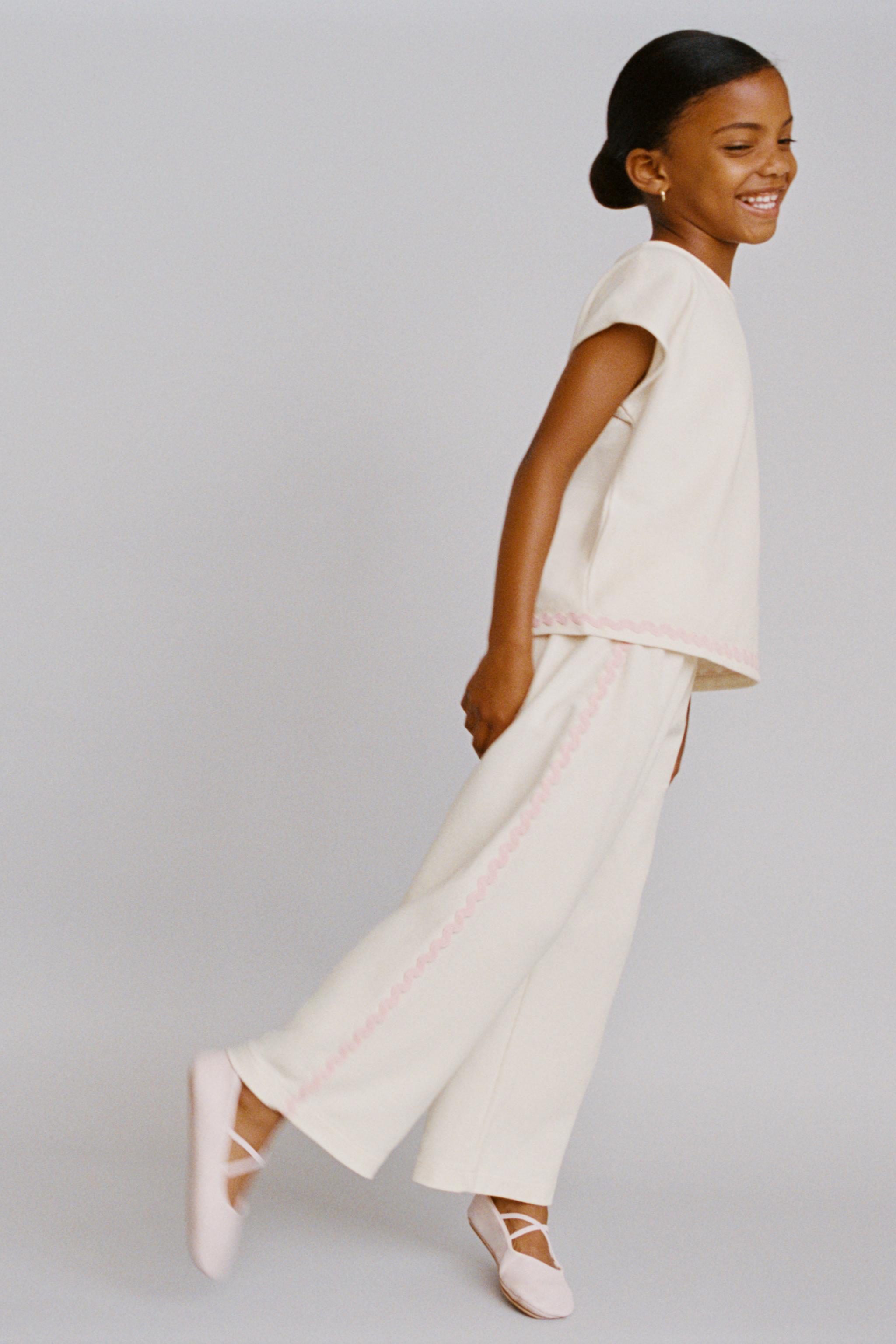 WAVY TRIM STRAIGHT LEG PANTS