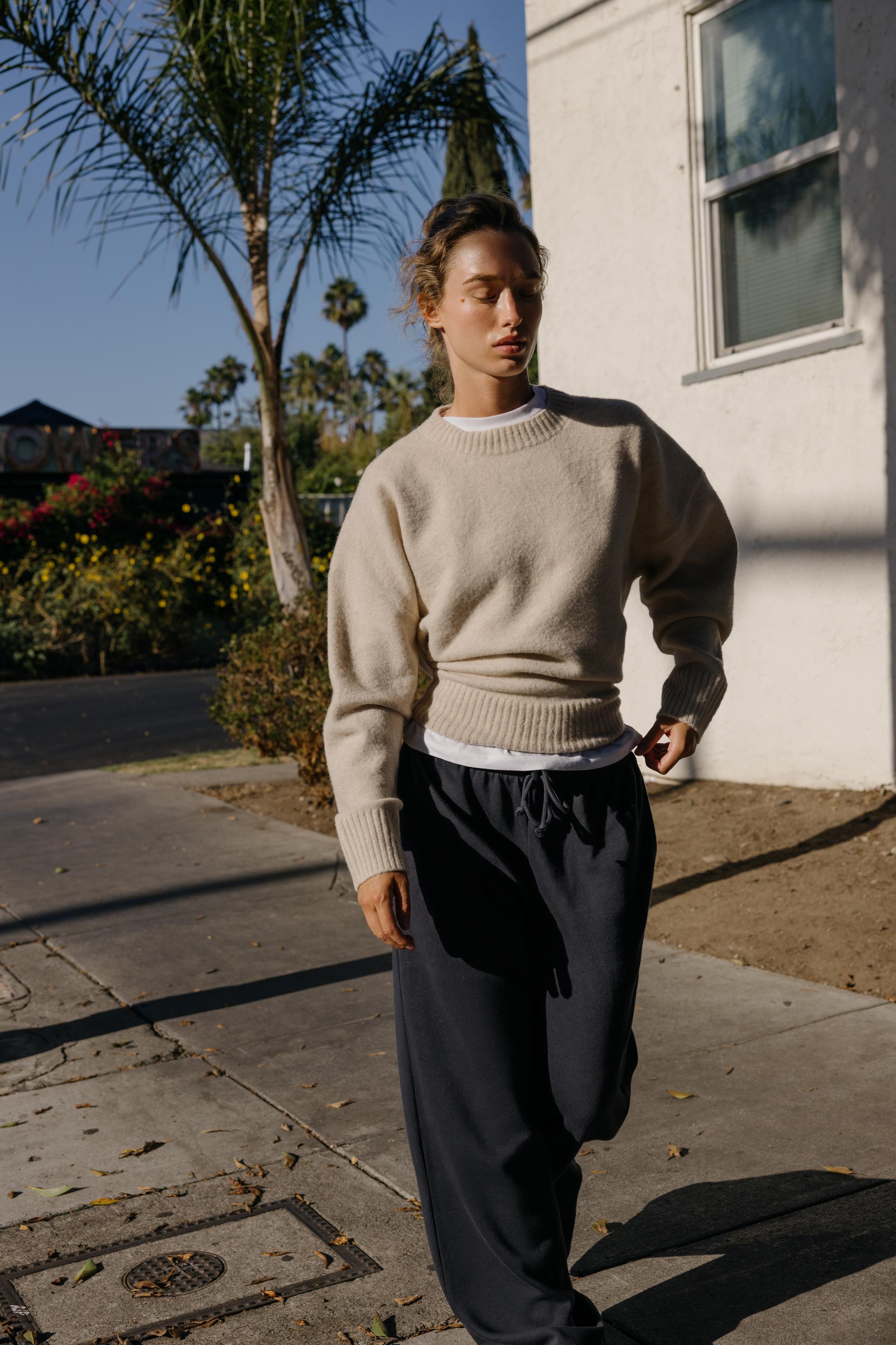 SOFT STRAIGHT LEG PANTS