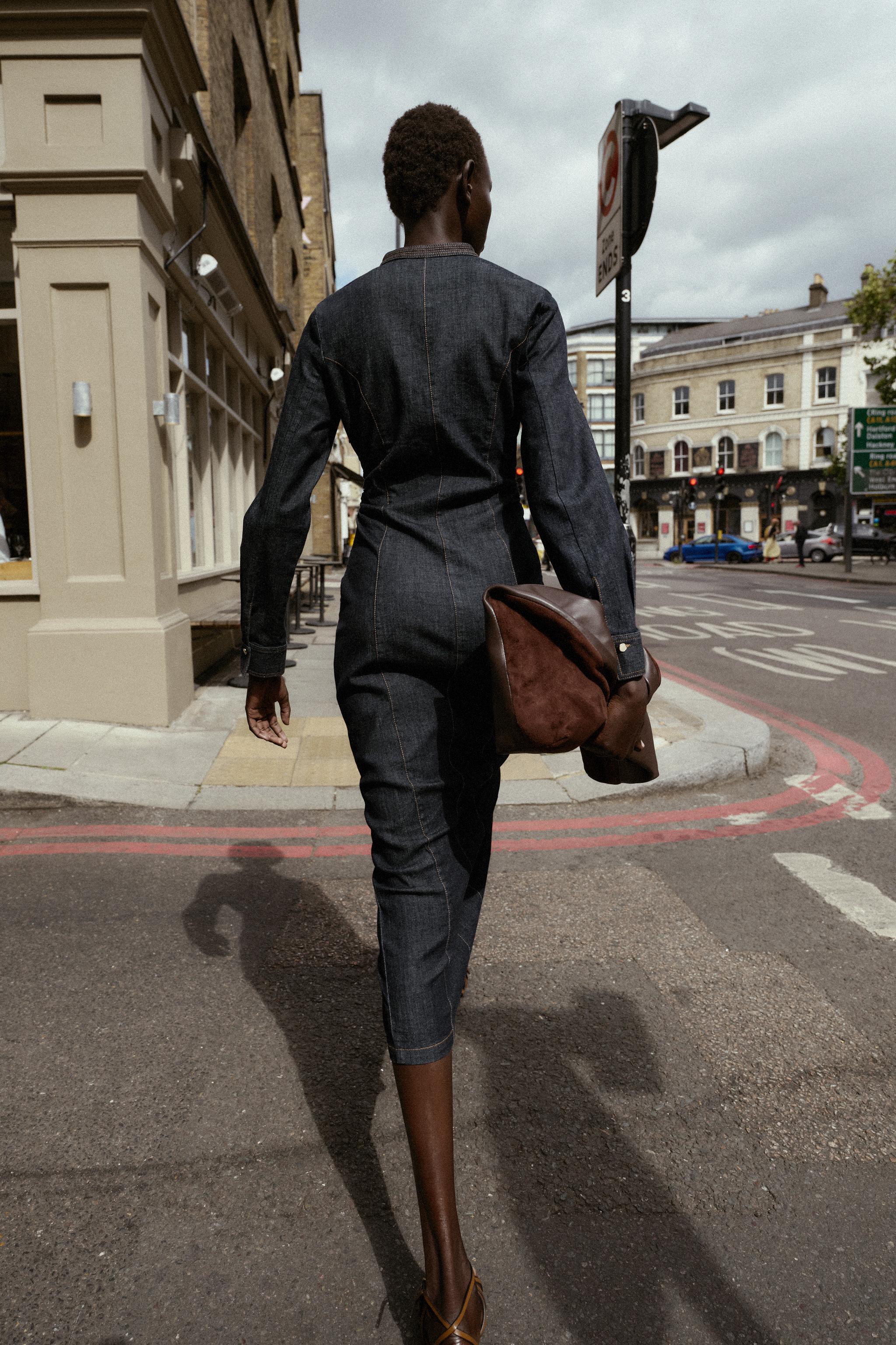 FITTED DENIM MIDI DRESS