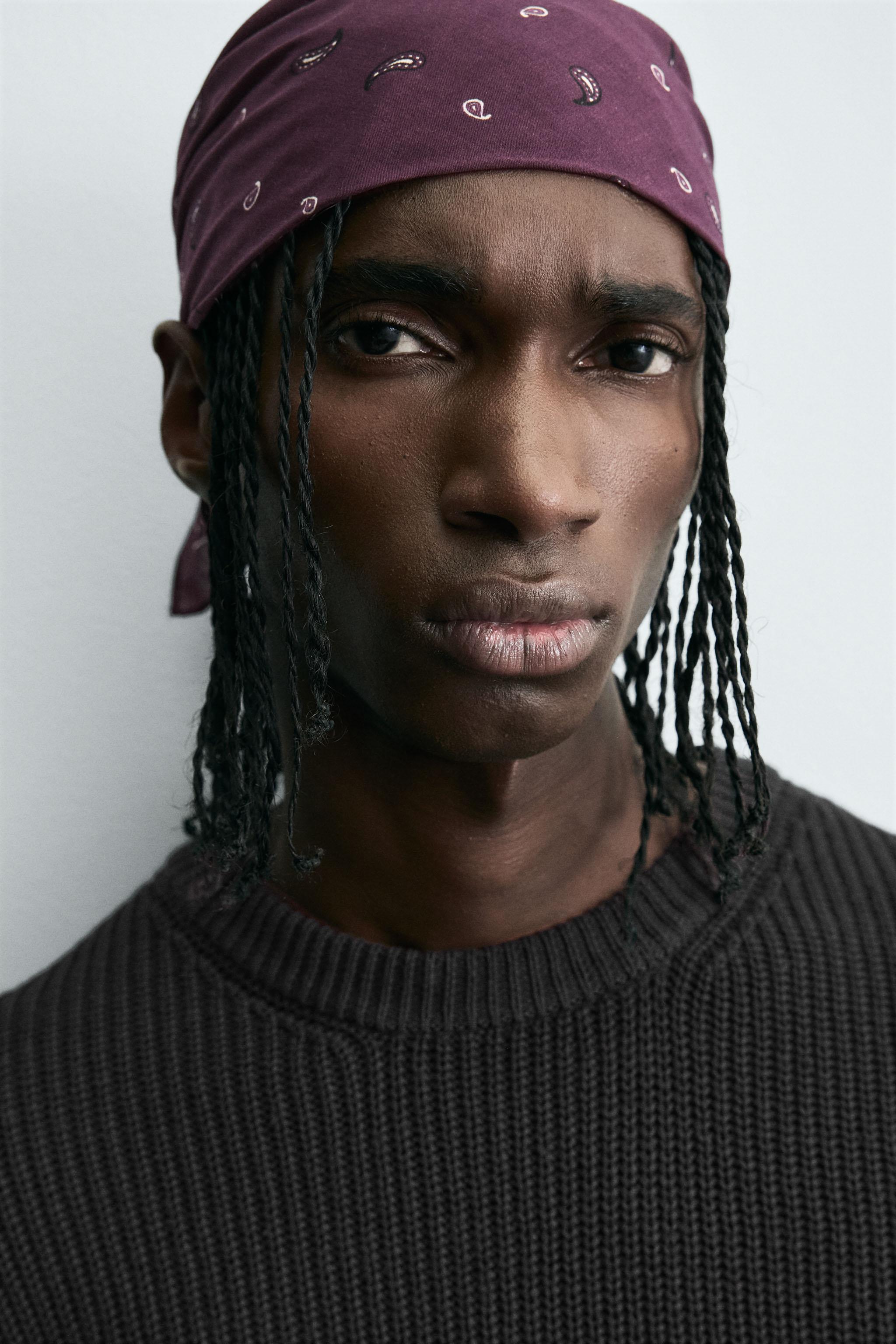 SPRAY EFFECT SWEATER