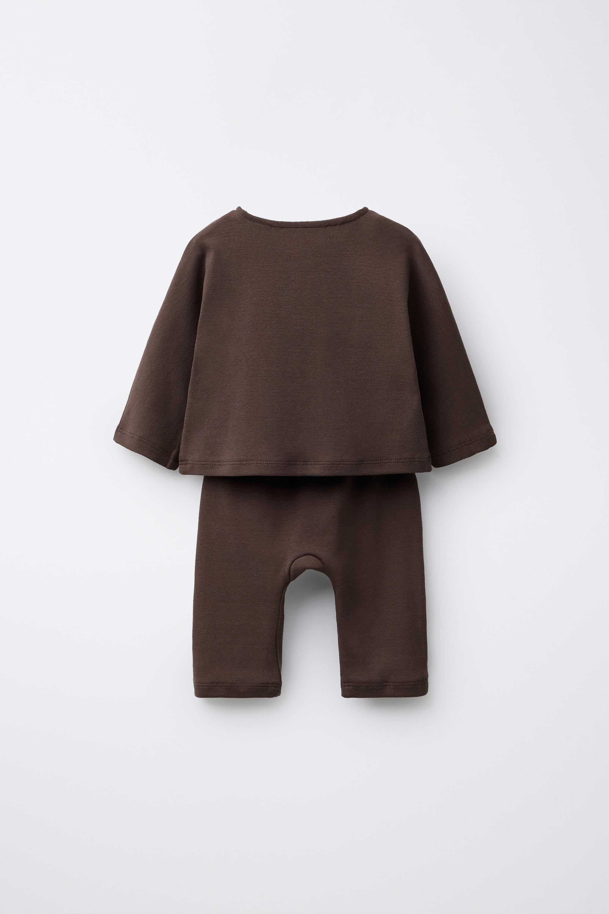 PLAIN T-SHIRT AND PANTS SET