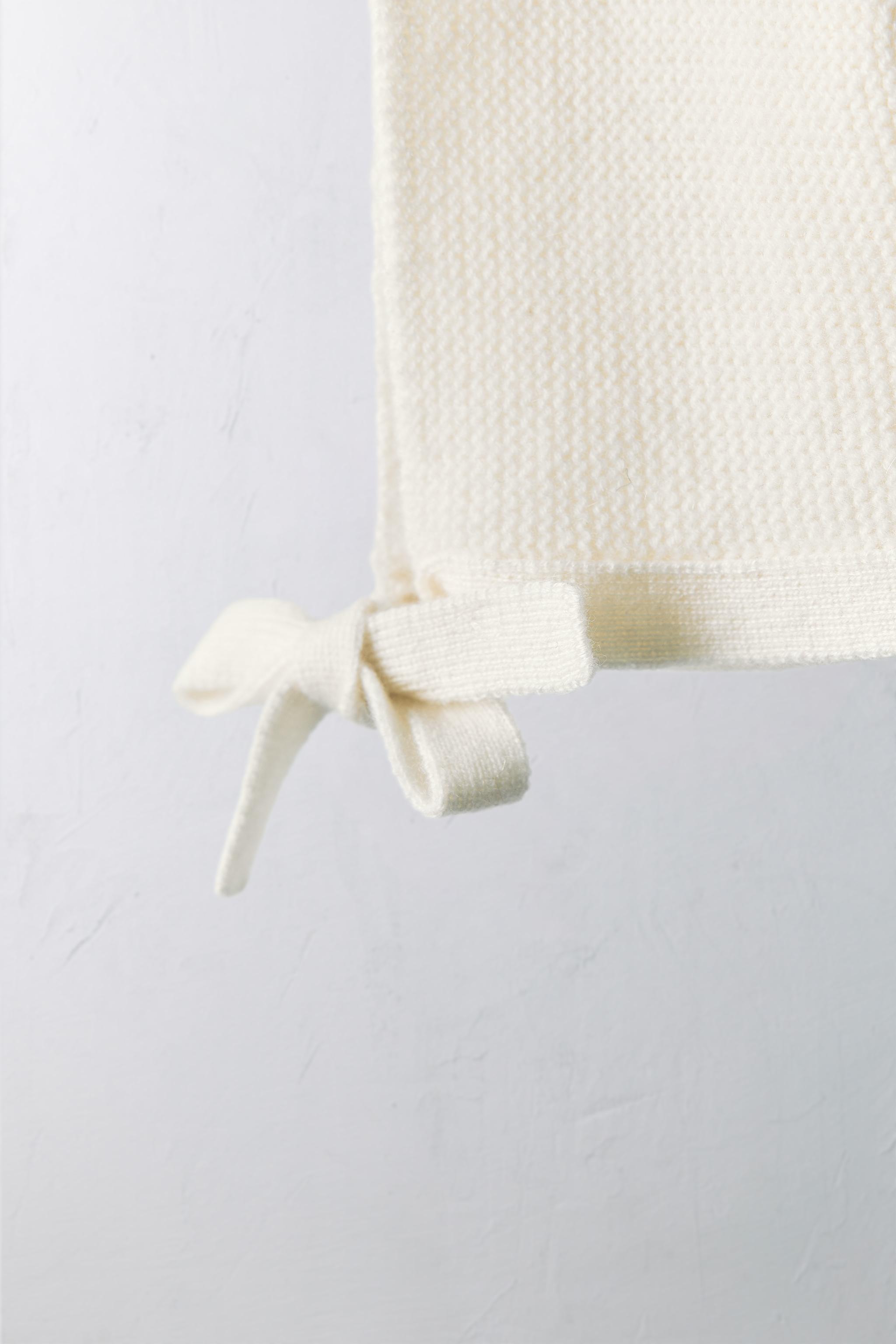0-12 MONTHS/ 100% CASHMERE BONNET LIMITED EDITION