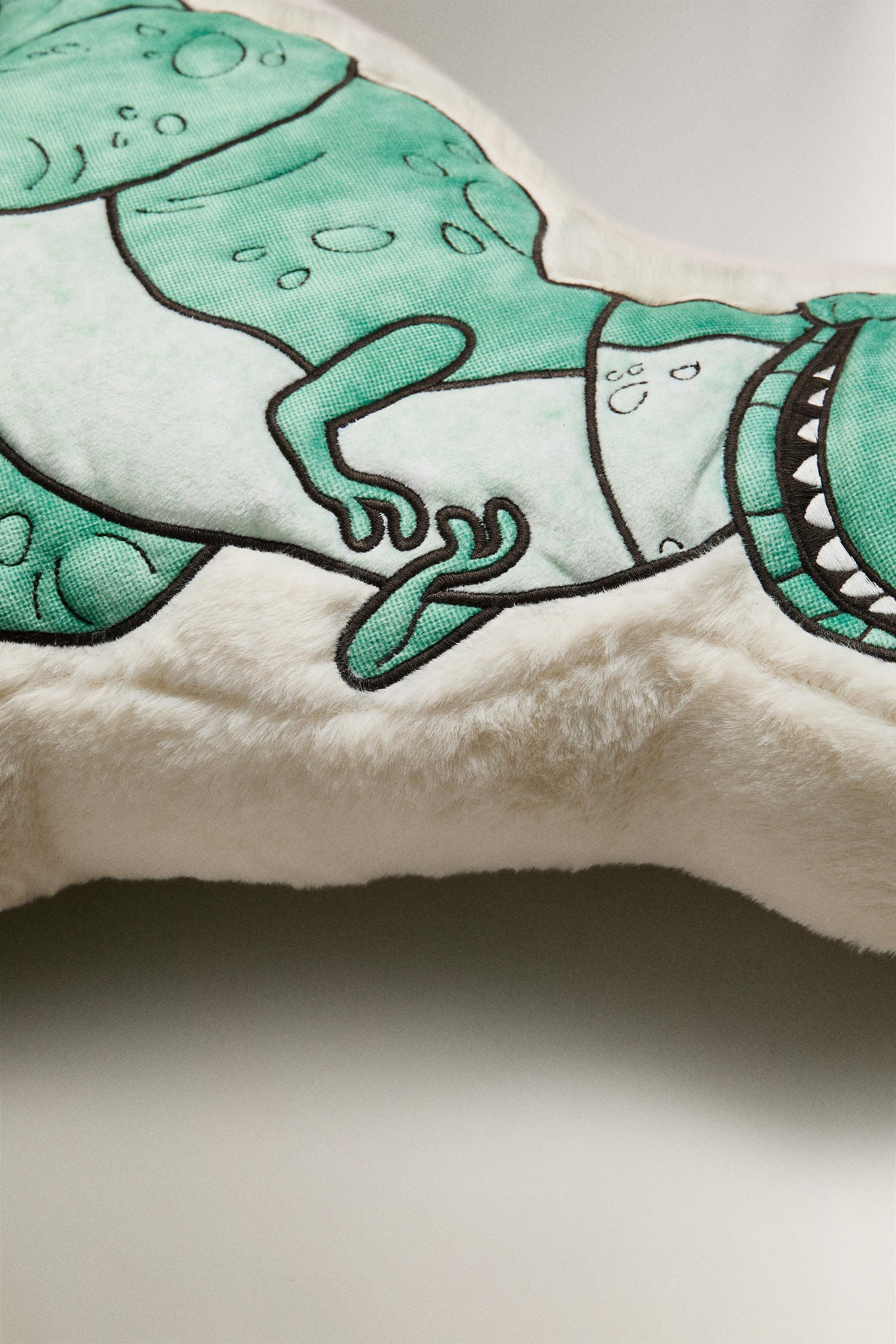 CHILDREN'S FAUX FUR TOY STORY ©DISNEY/PIXAR THROW PILLOW