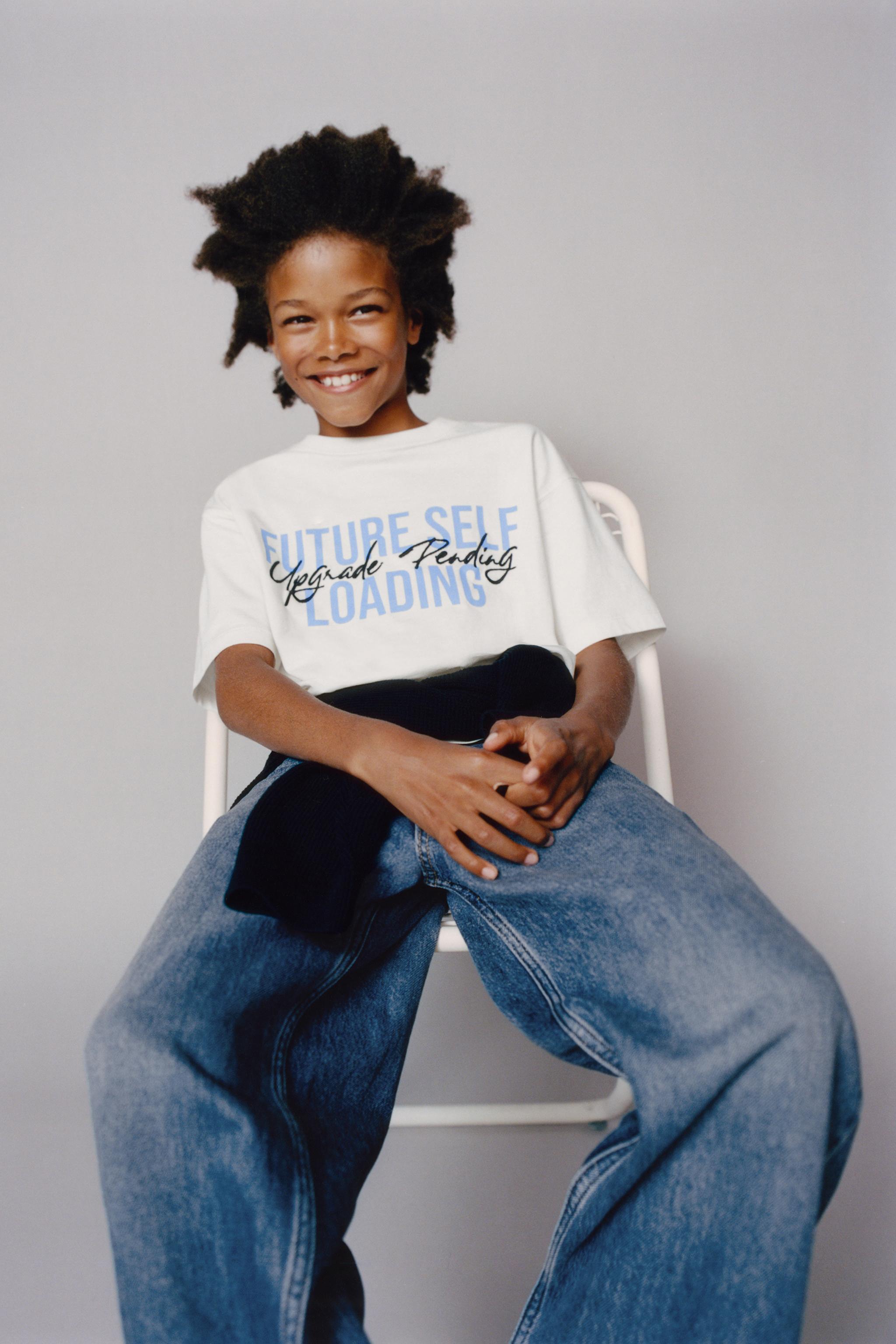 VARSITY TEXT AND LABEL T-SHIRT