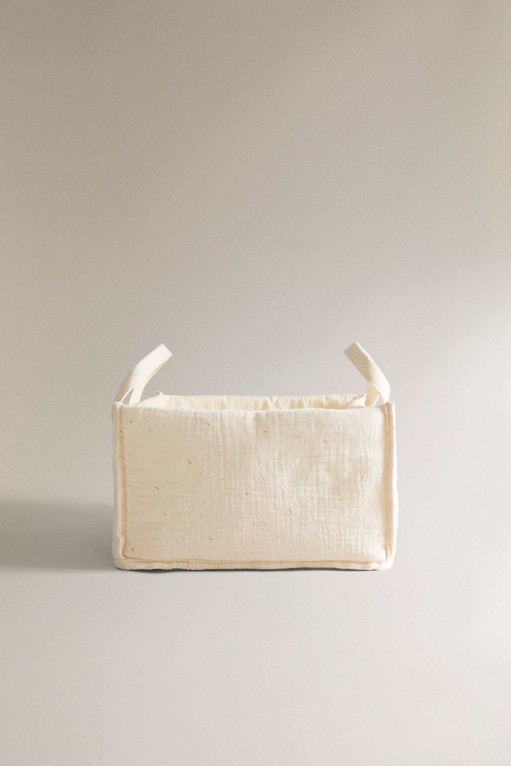 CHILDREN’S MOON TABLE ORGANIZER WITH HANDLES