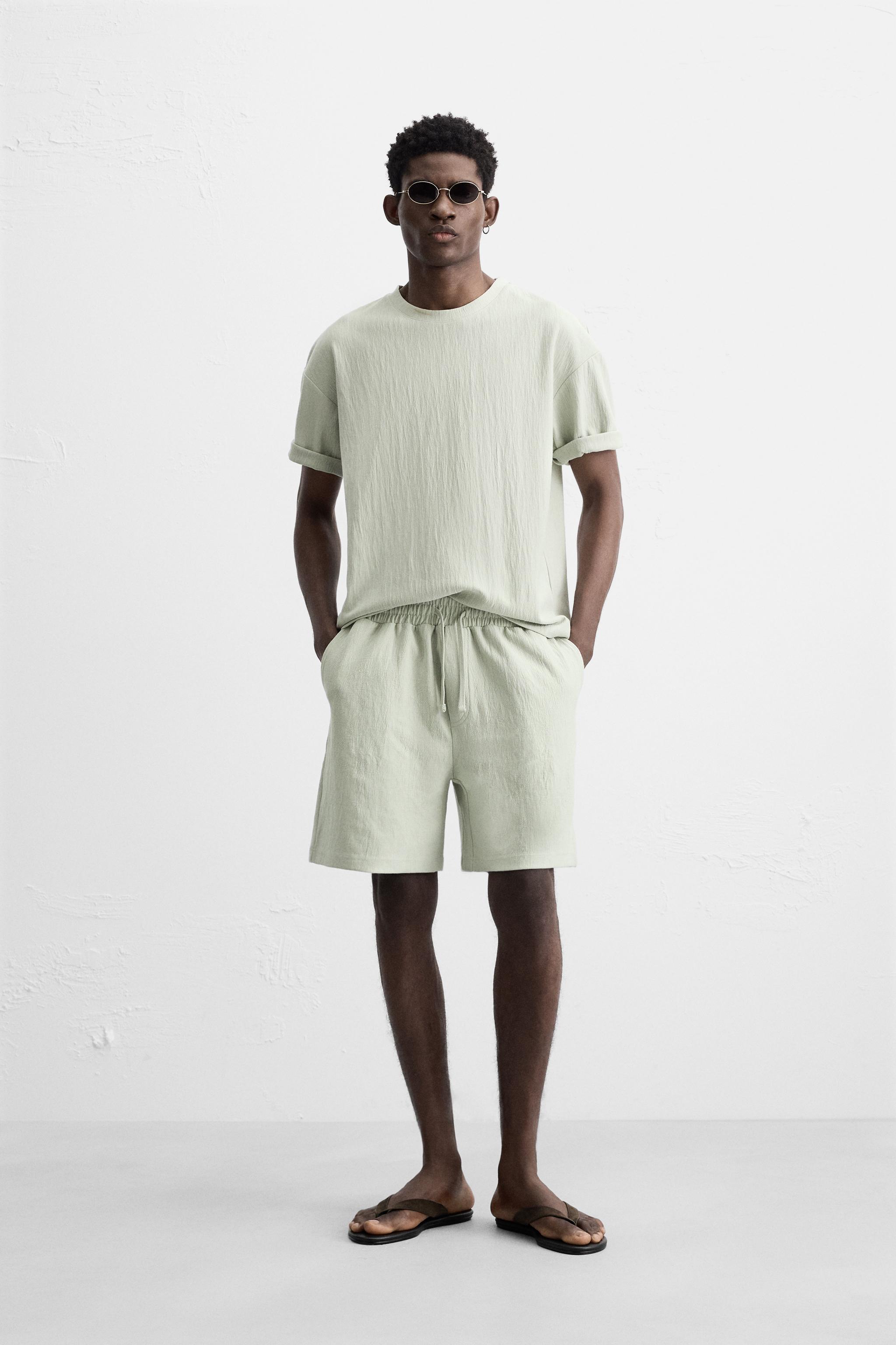 RELAXED FIT STRUCTURED T-SHIRT