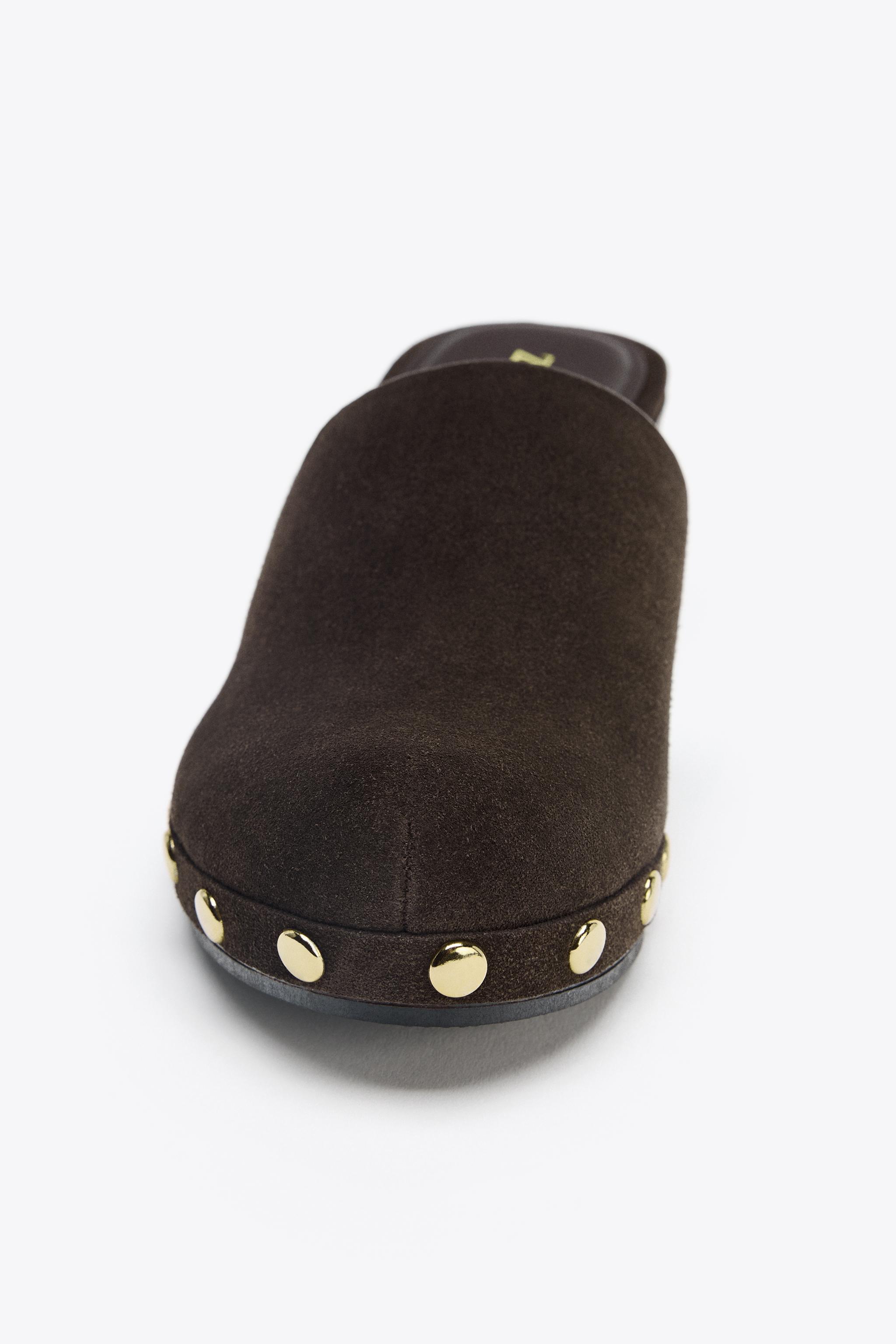 SPLIT LEATHER STUDDED KITTEN CLOGS