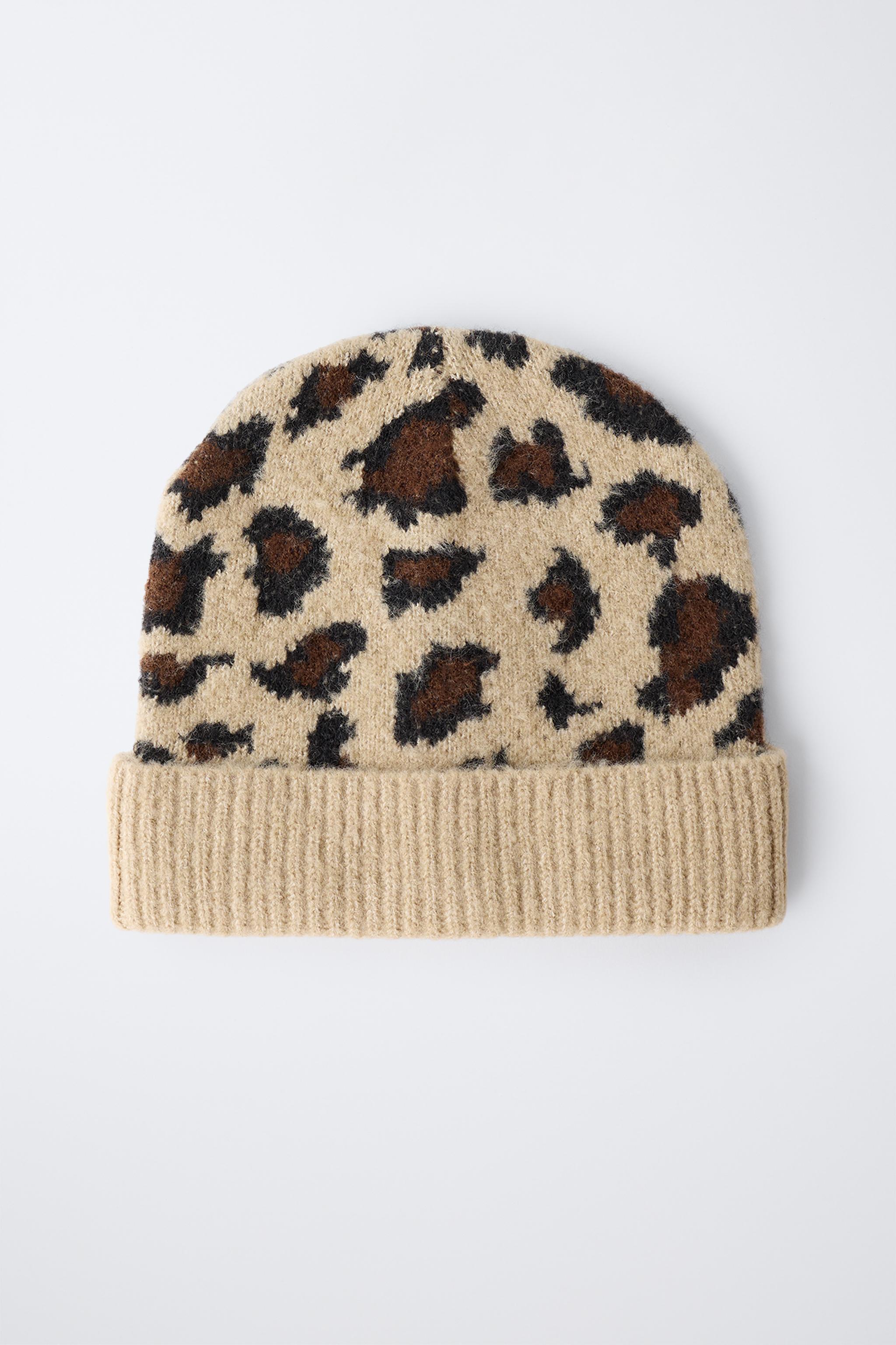ANIMAL PRINT KNIT HAT