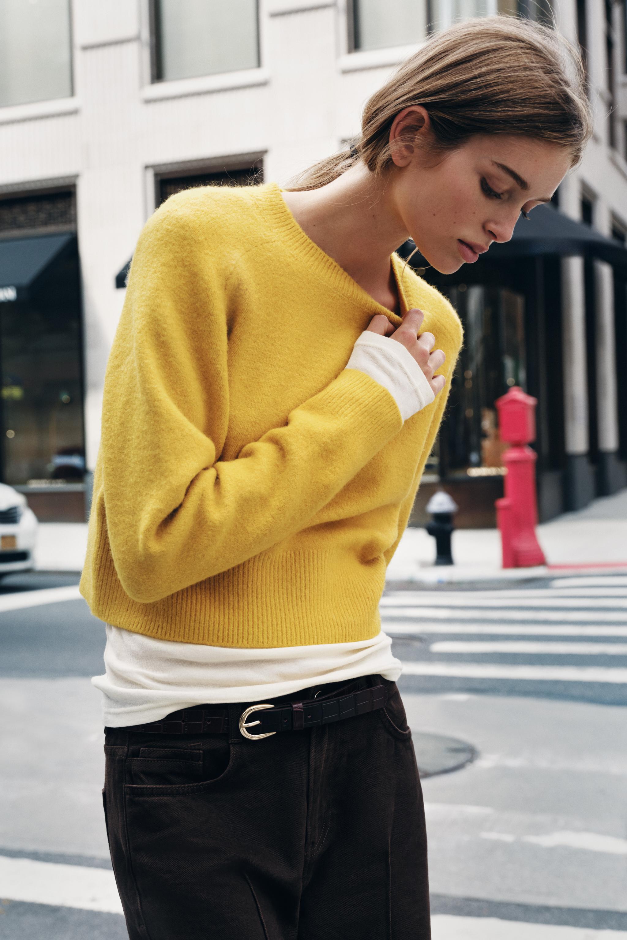 SOFT KNIT BASIC SWEATER