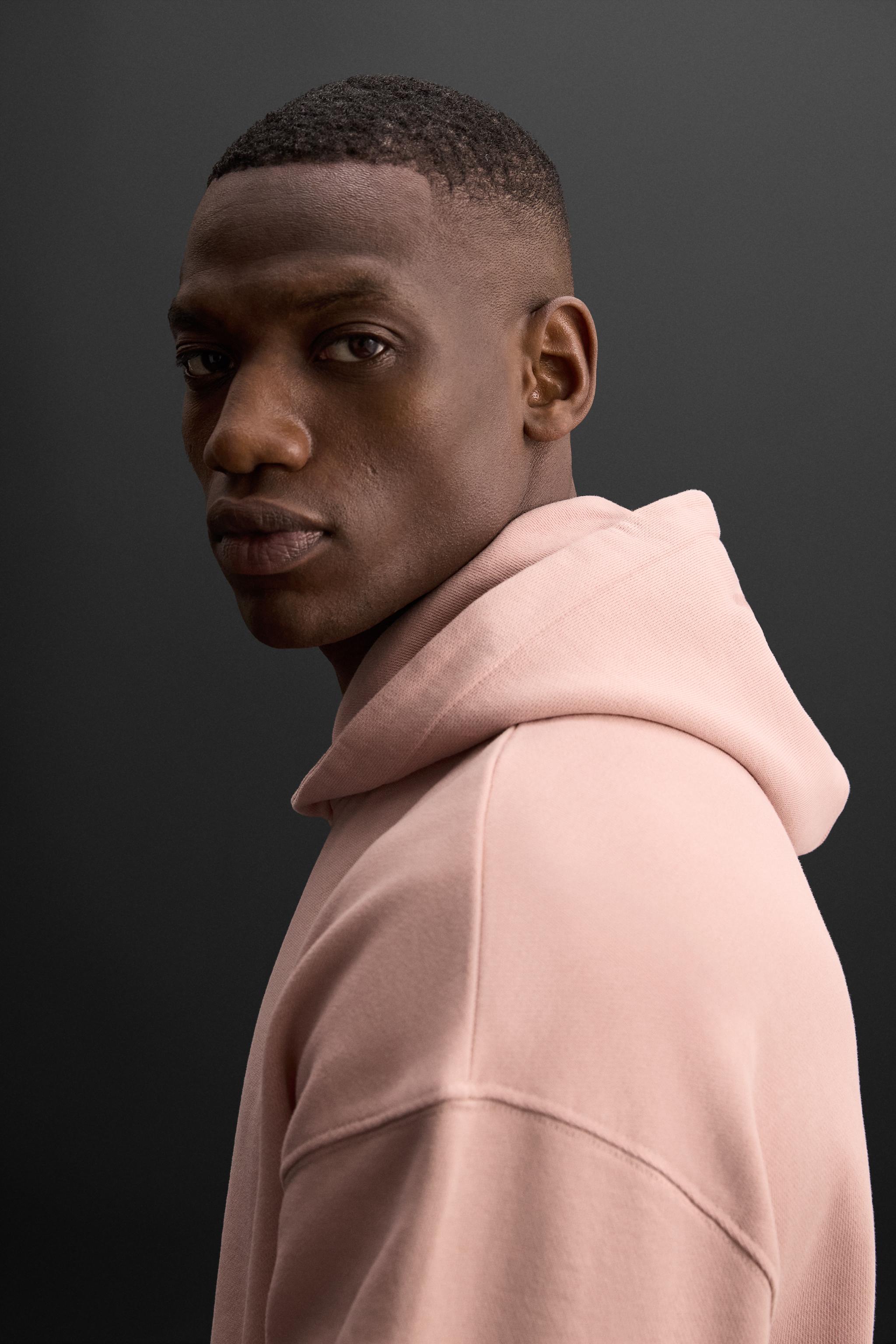 EMBROIDERED HOODIE SWEATSHIRT