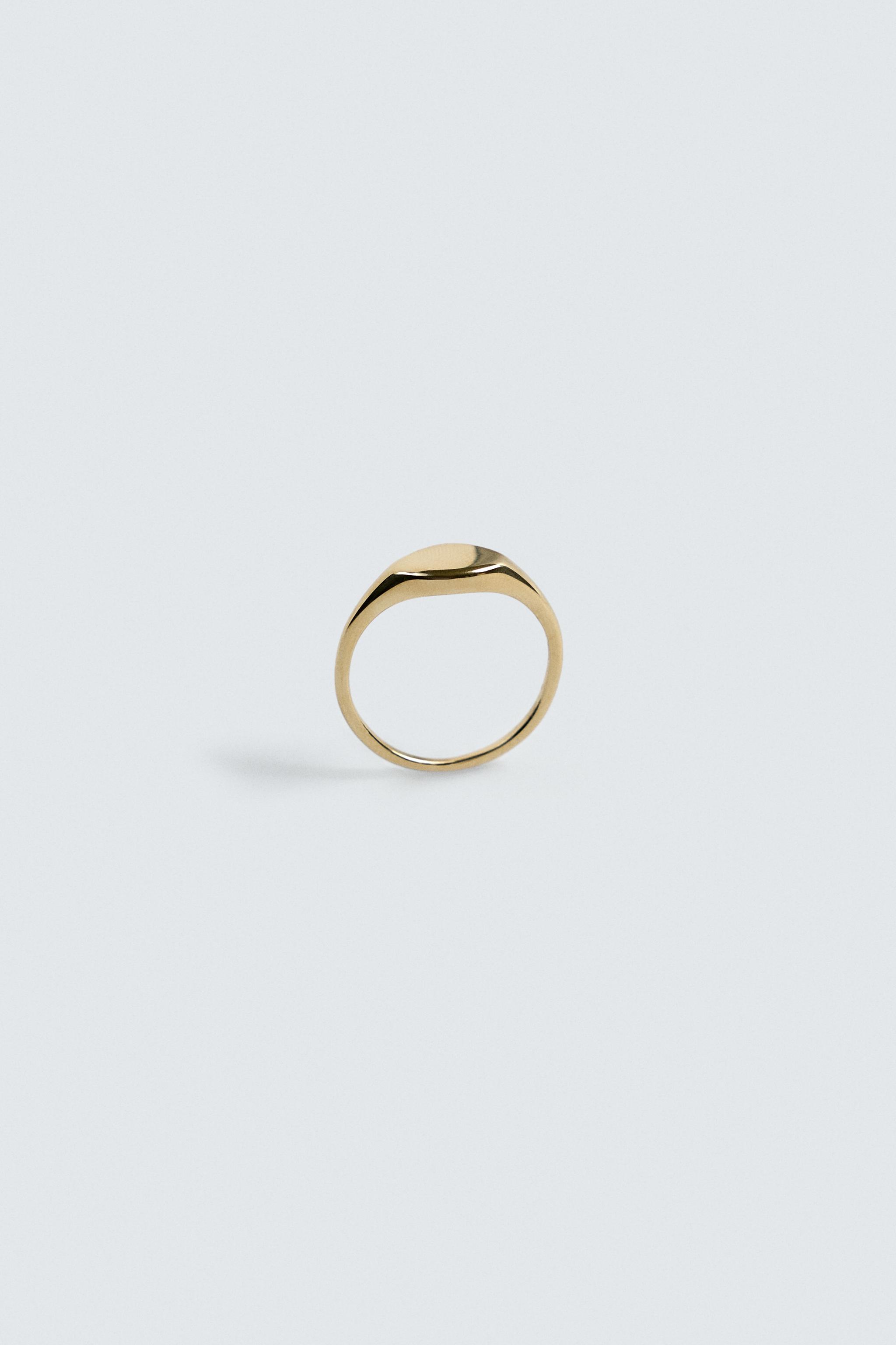 SIGNET RING