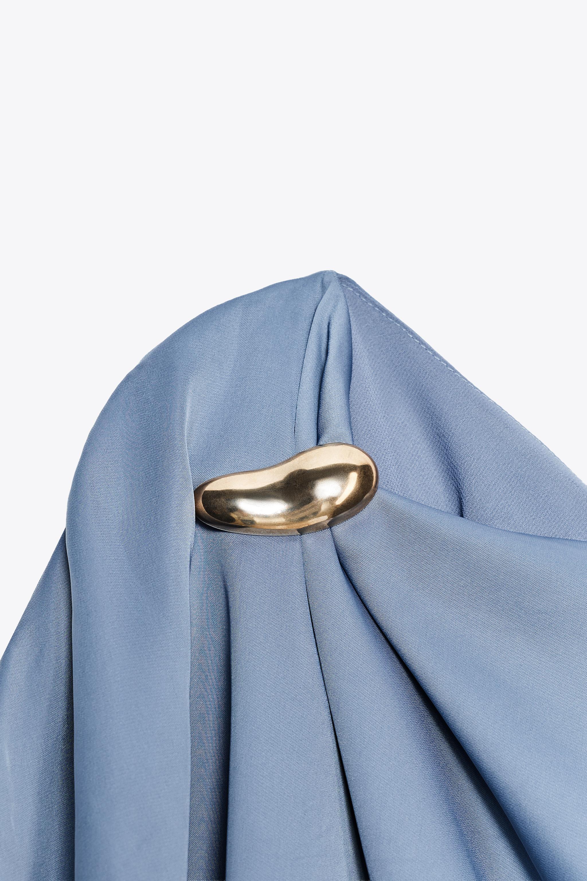 SATIN EFFECT TRIM TOP