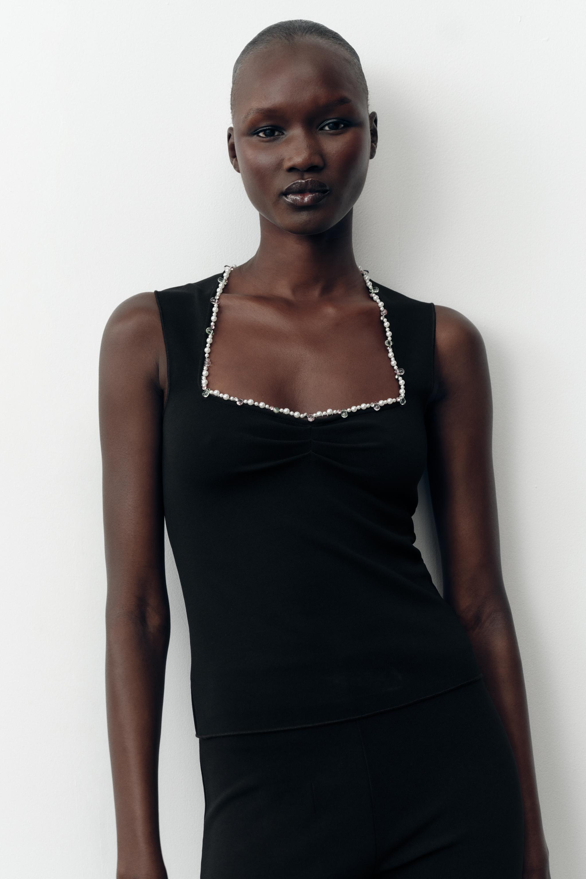 STRETCH TOP WITH METALLIC THREAD