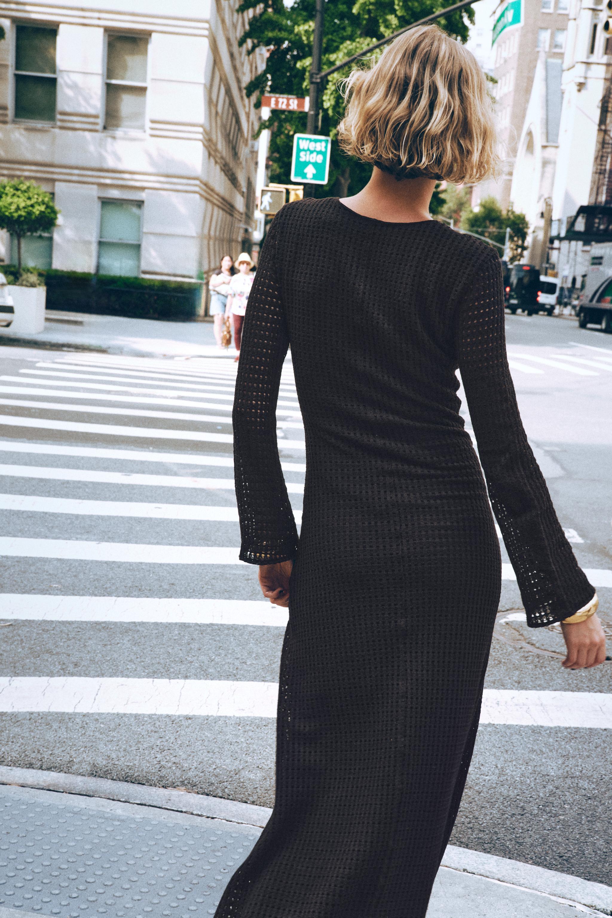 MIDI CROCHET DRESS WITH HARDWARE